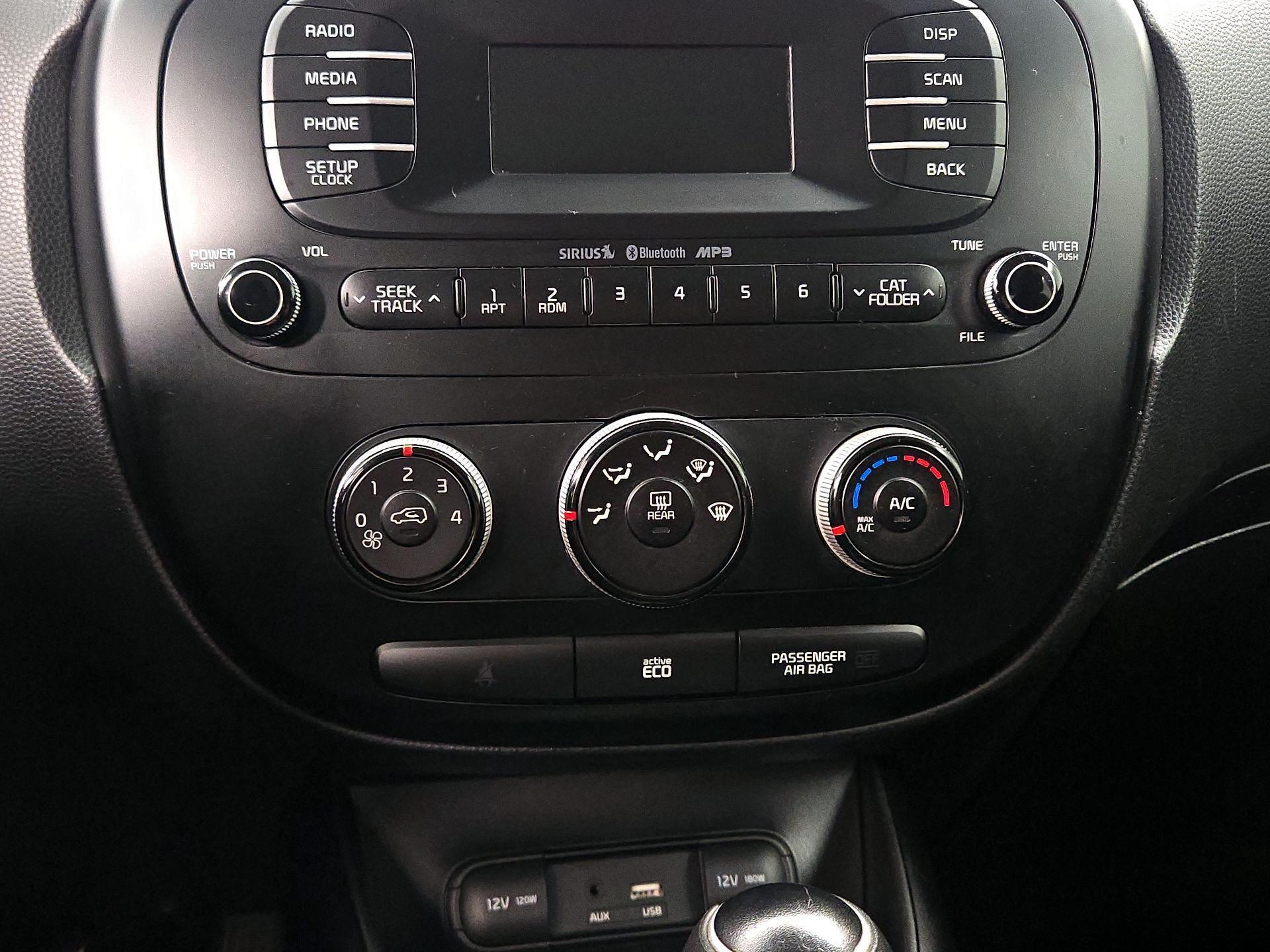 Thumbnail: 2016 Kia Soul - 15