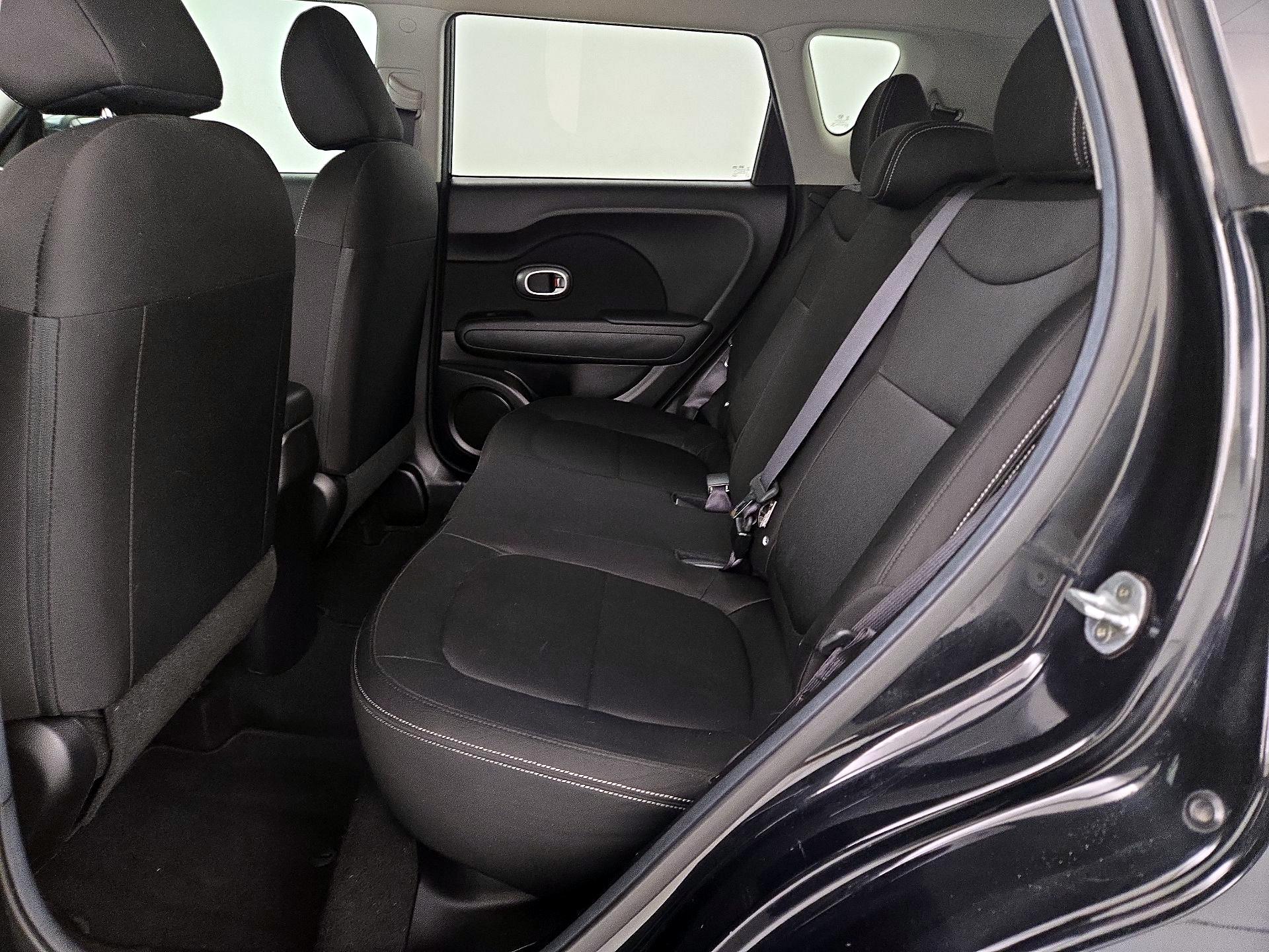 Thumbnail: 2016 Kia Soul - 18