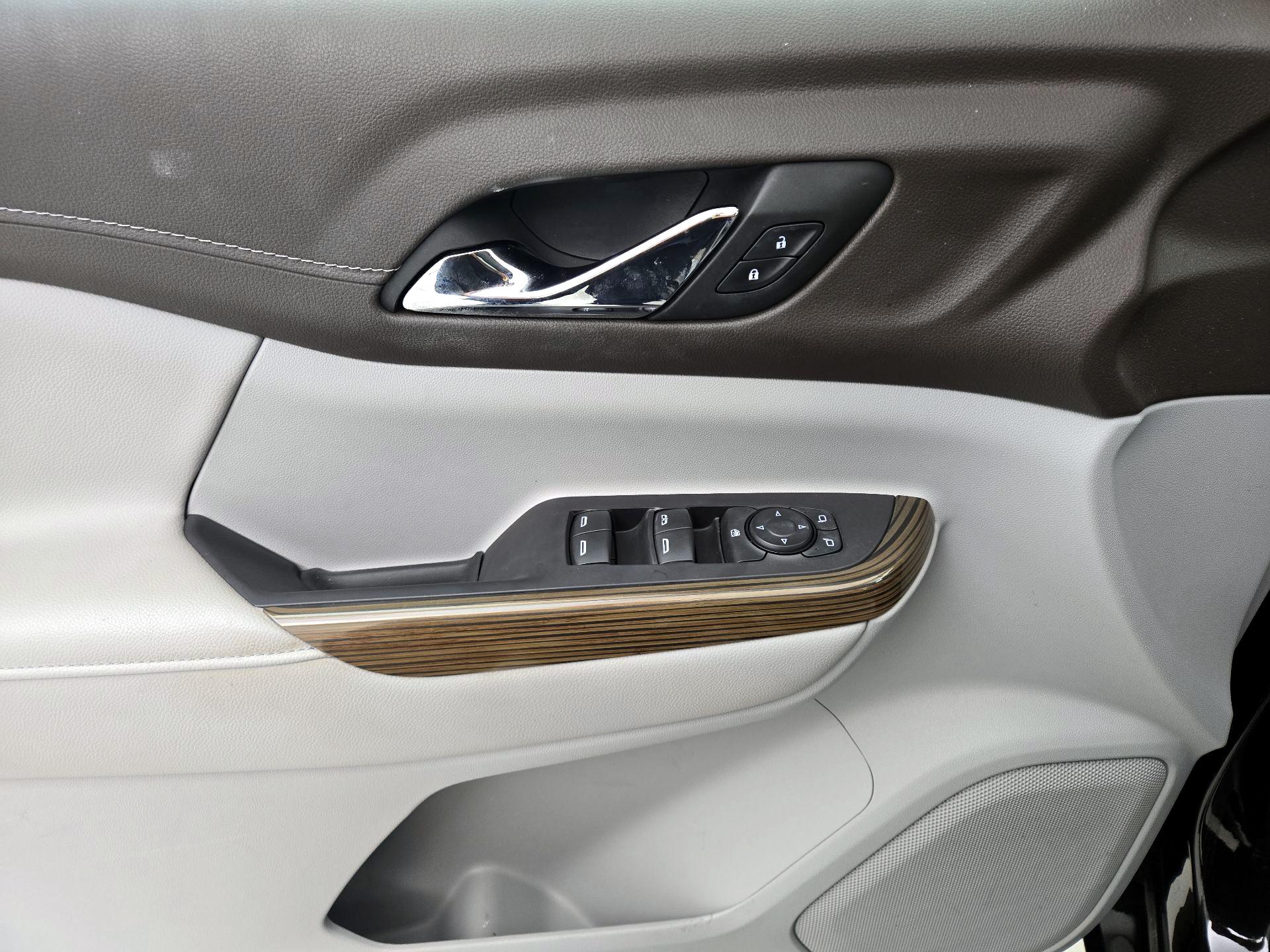 Thumbnail: 2022 GMC Acadia - 12