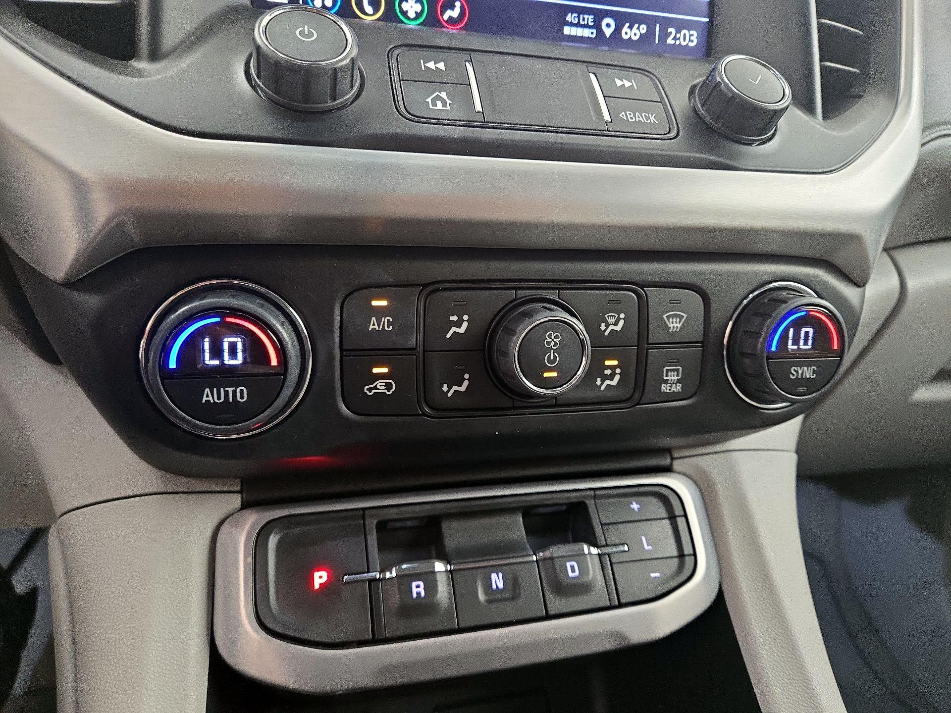Thumbnail: 2022 GMC Acadia - 16