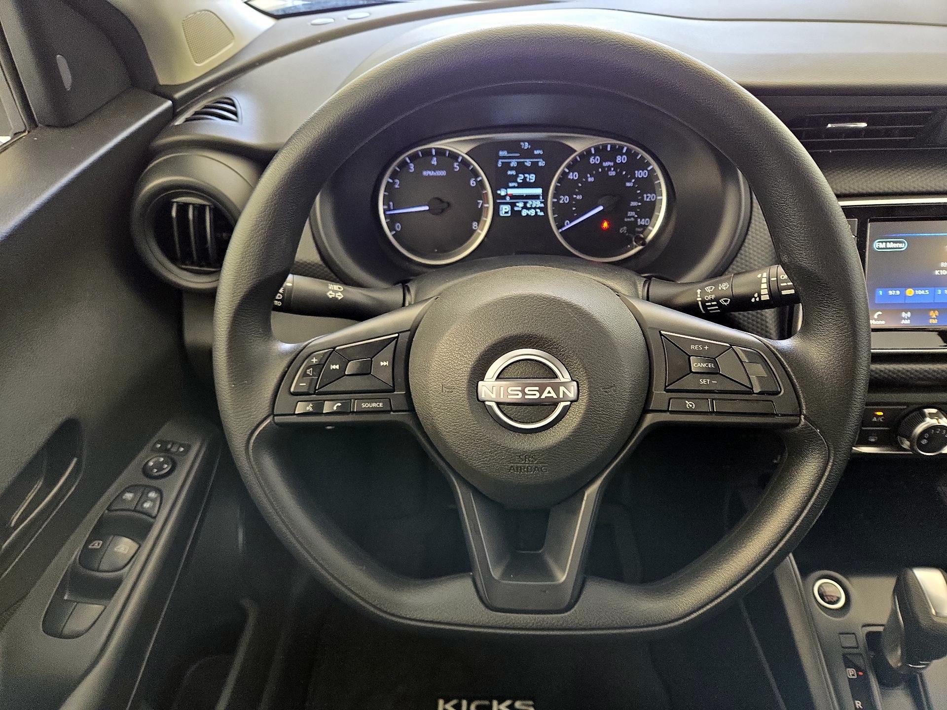 Thumbnail: 2025 Nissan Kicks - 10