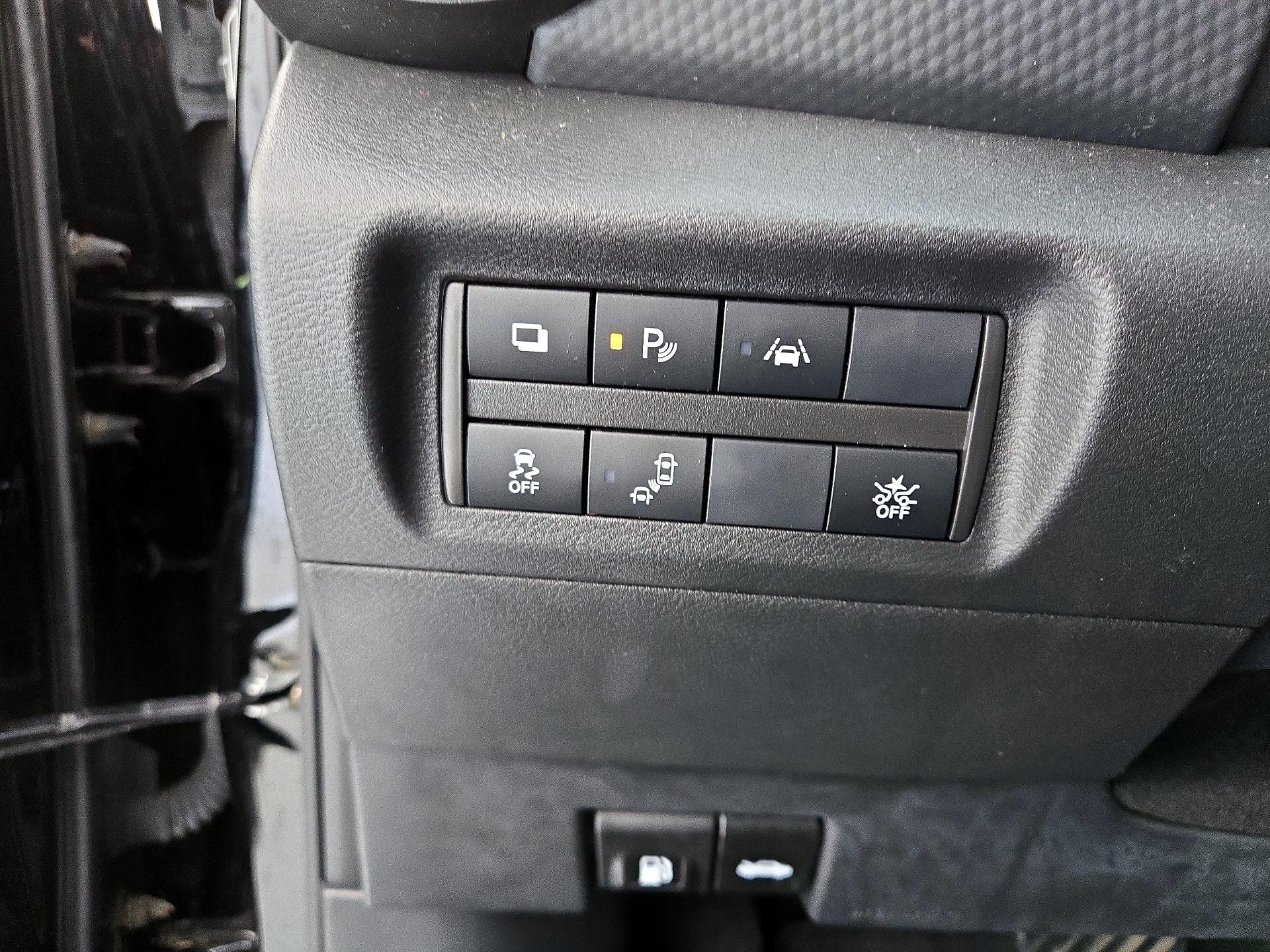 Thumbnail: 2025 Nissan Kicks - 13