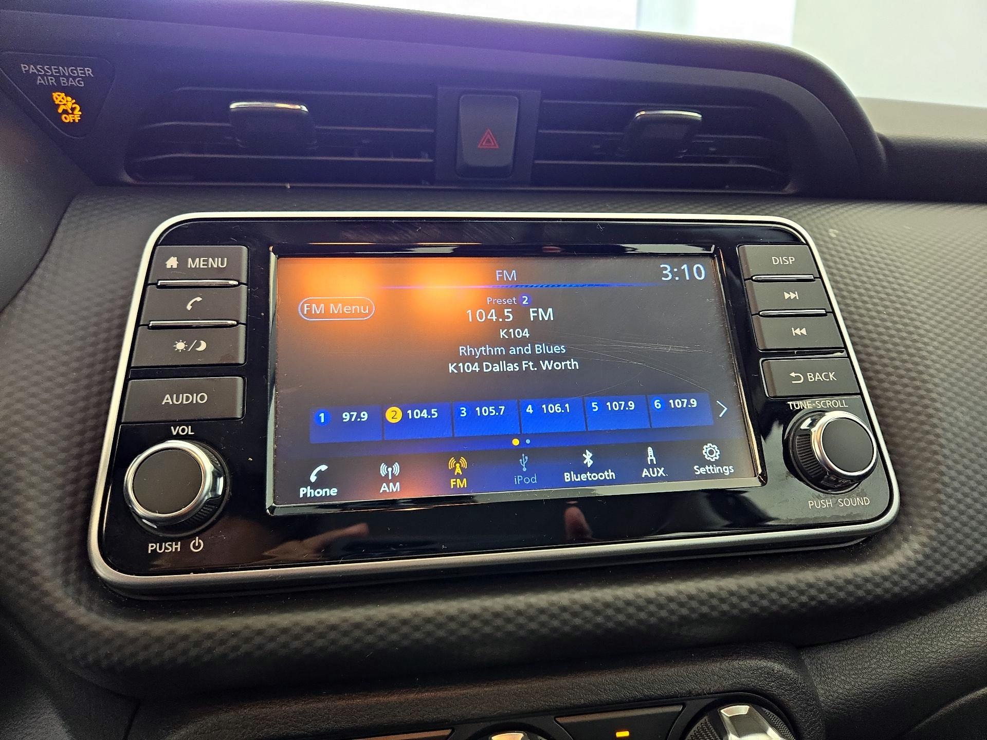 Thumbnail: 2025 Nissan Kicks - 15