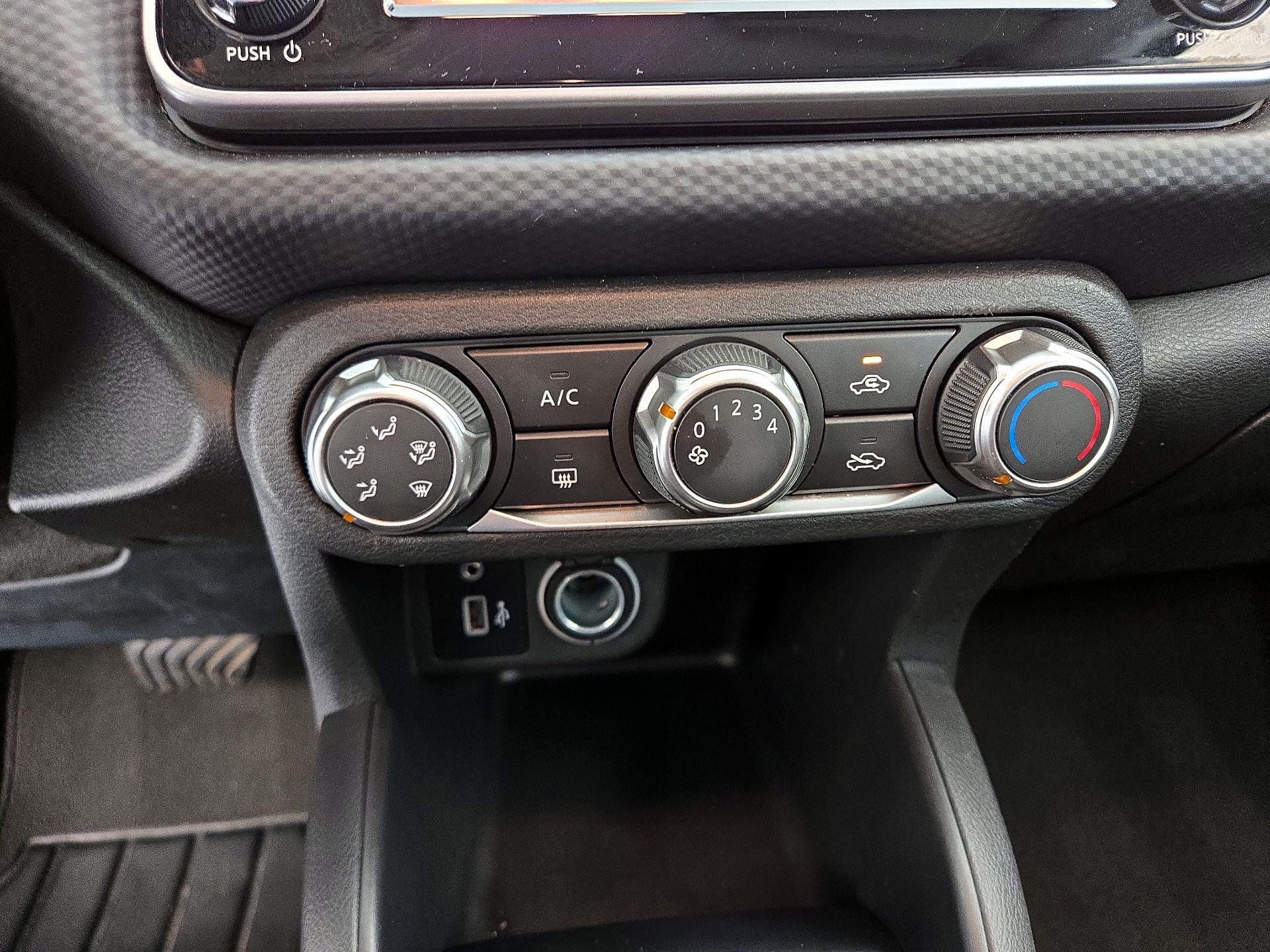 Thumbnail: 2025 Nissan Kicks - 16