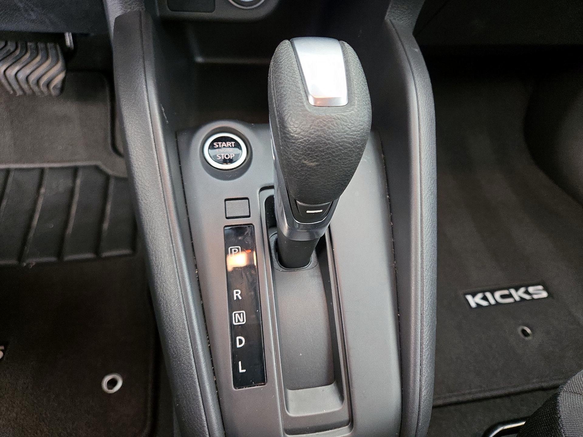 Thumbnail: 2025 Nissan Kicks - 17