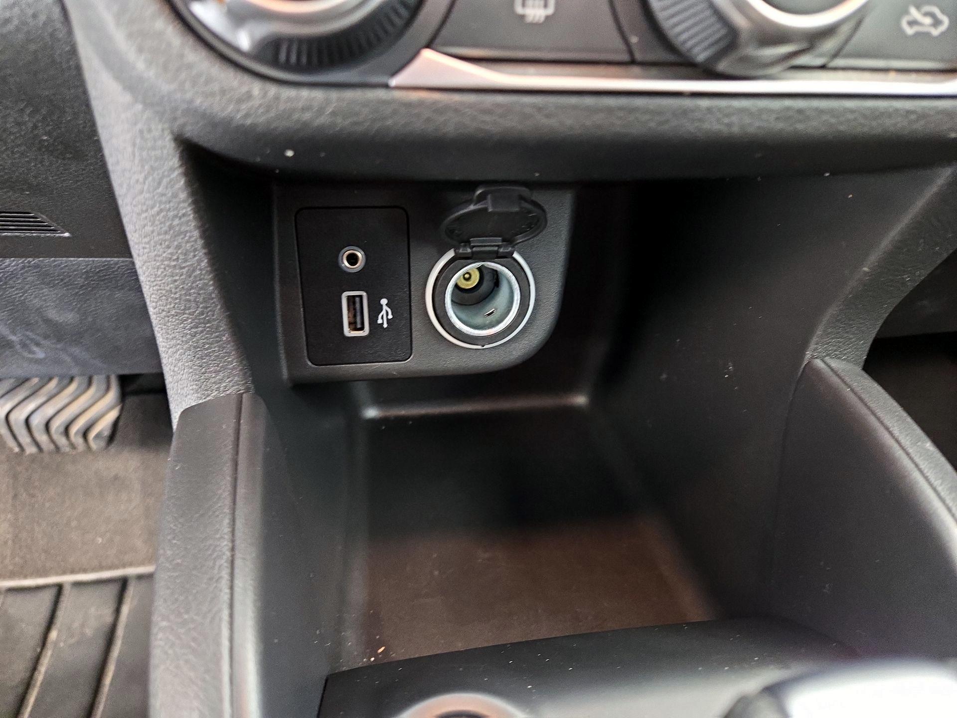 Thumbnail: 2025 Nissan Kicks - 18