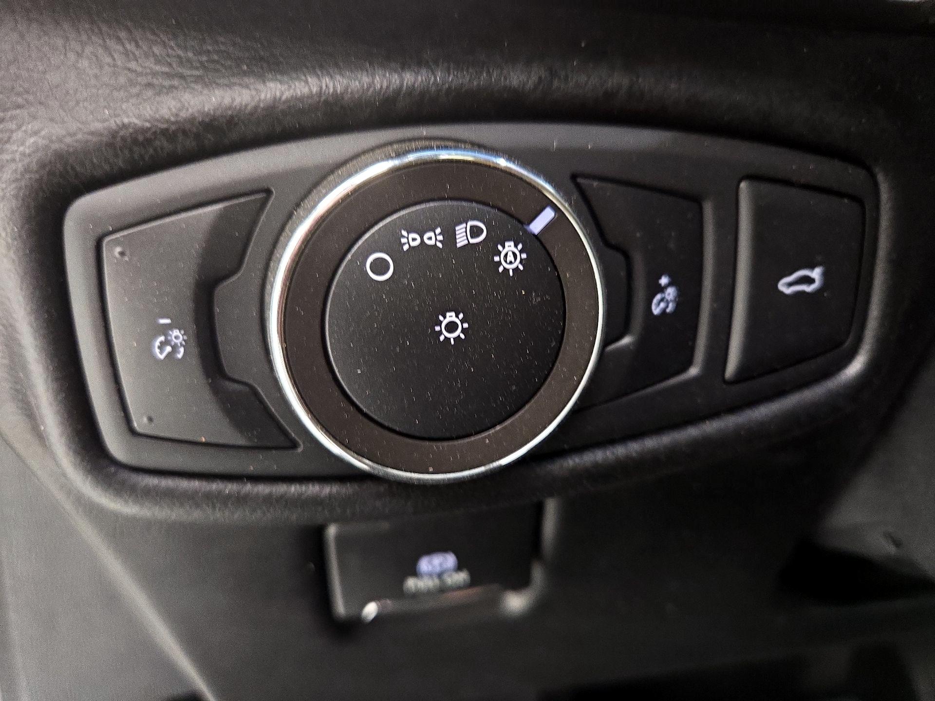 Thumbnail: 2020 Lincoln MKZ - 13