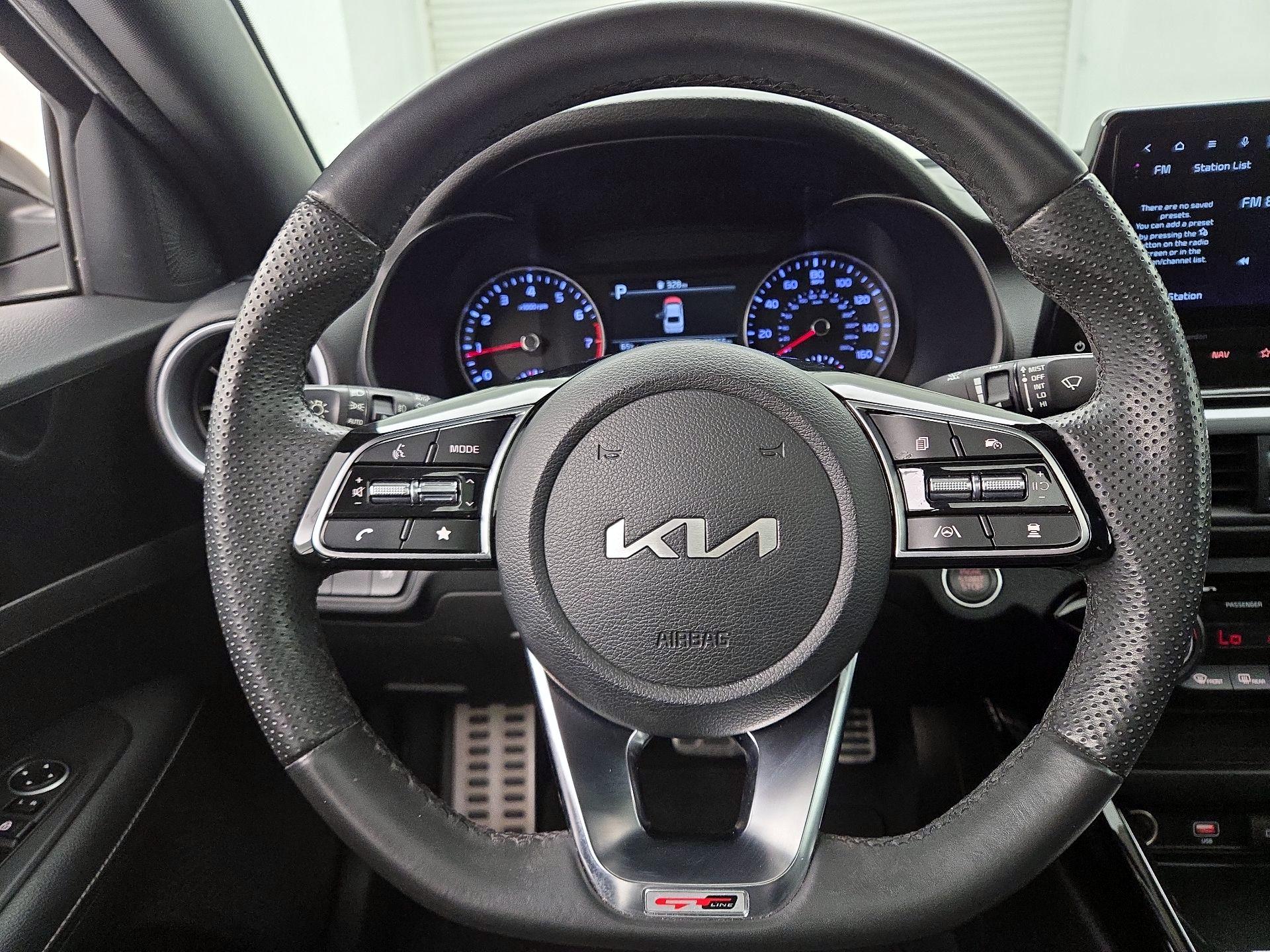 Thumbnail: 2023 Kia Forte - 10