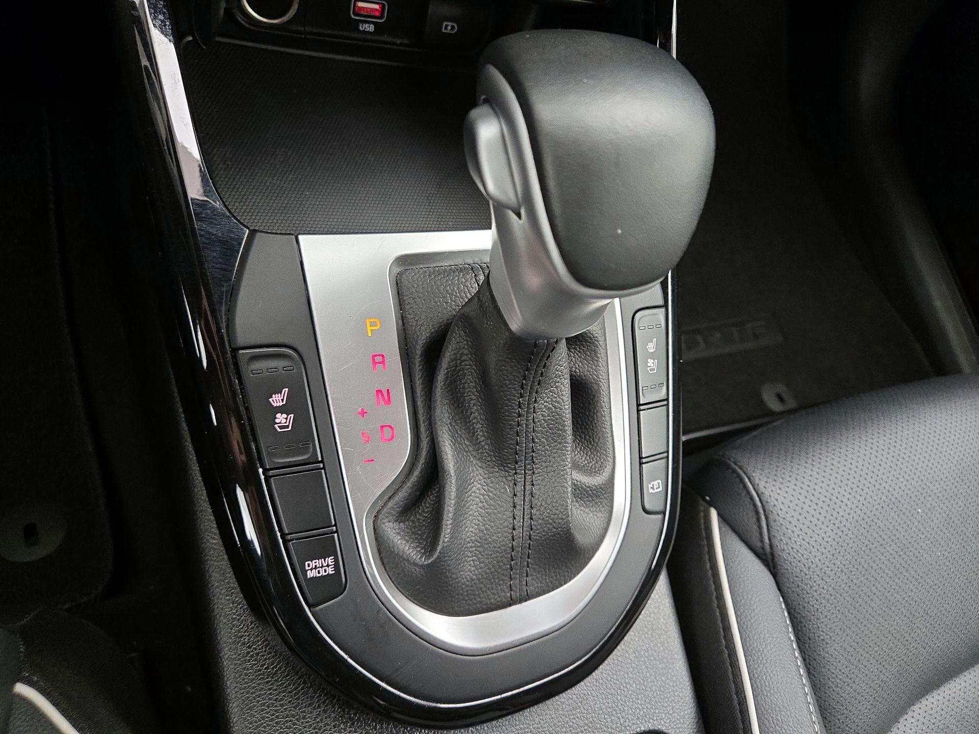 Thumbnail: 2023 Kia Forte - 17