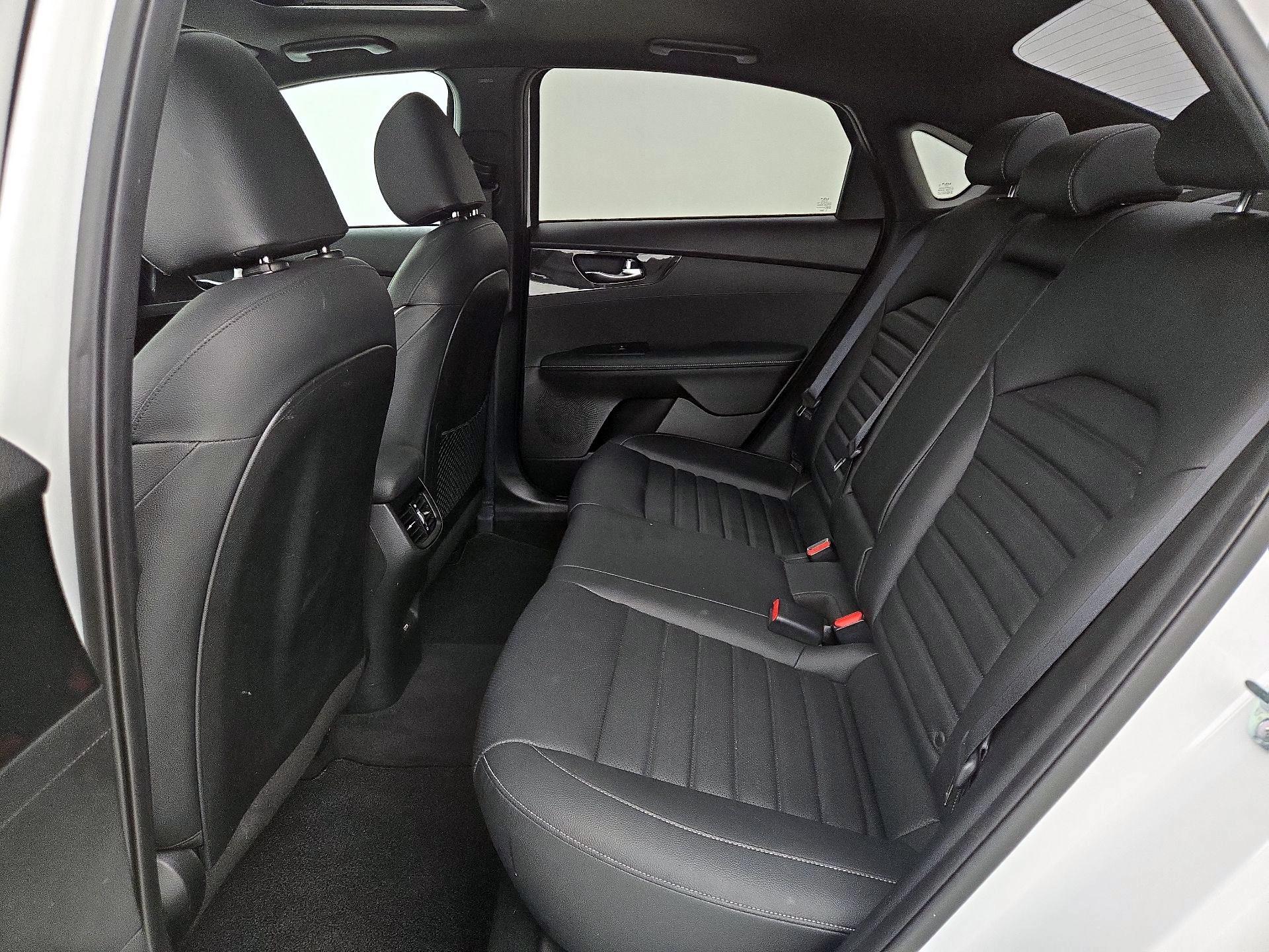 Thumbnail: 2023 Kia Forte - 20