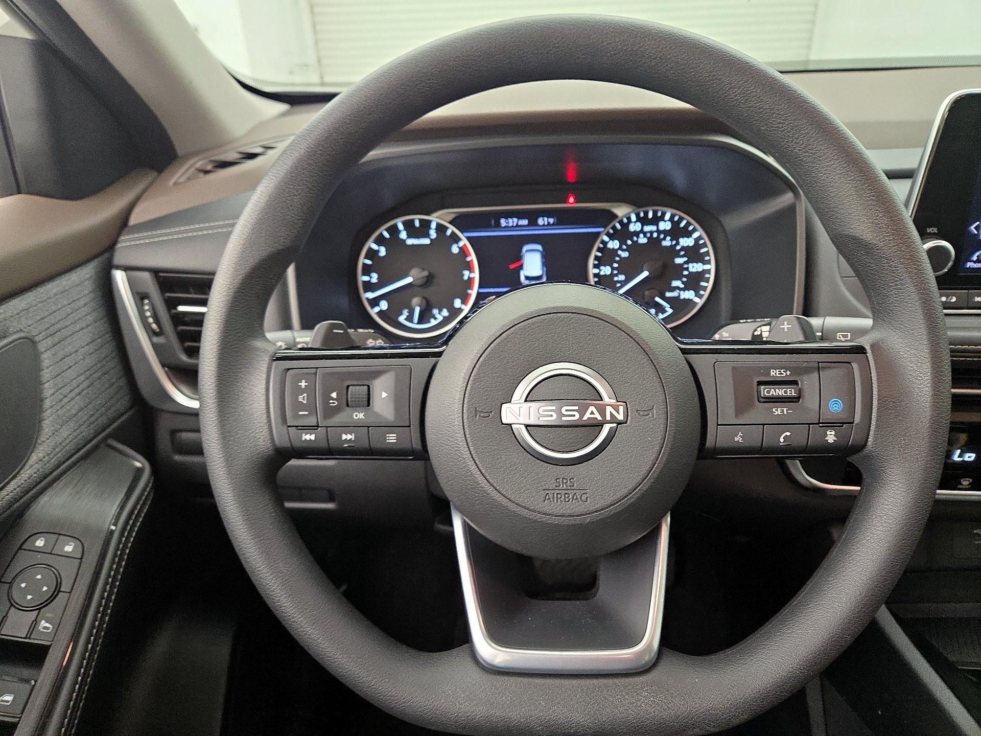 Thumbnail: 2023 Nissan Rogue - 10