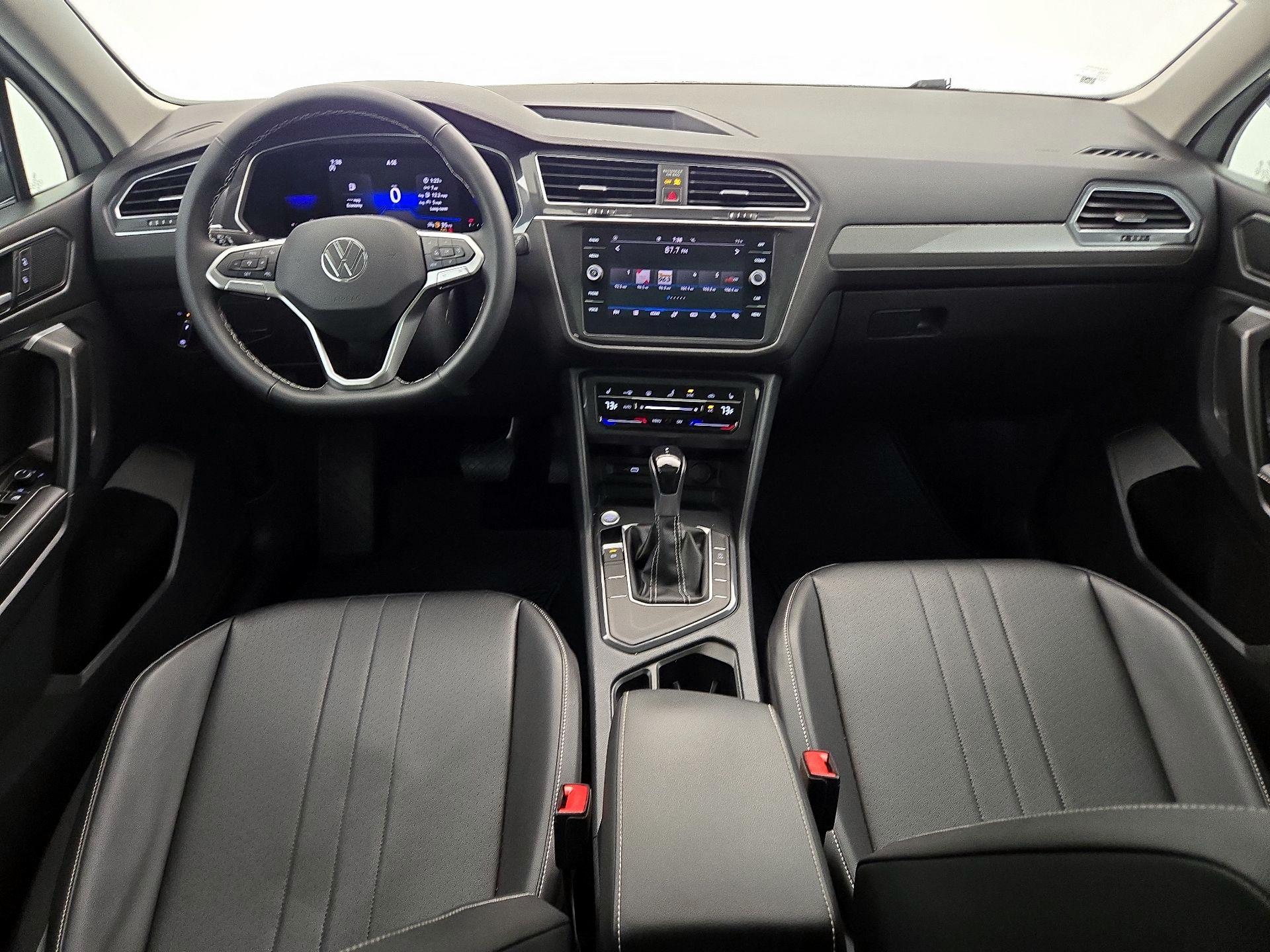 Thumbnail: 2022 Volkswagen Tiguan - 9