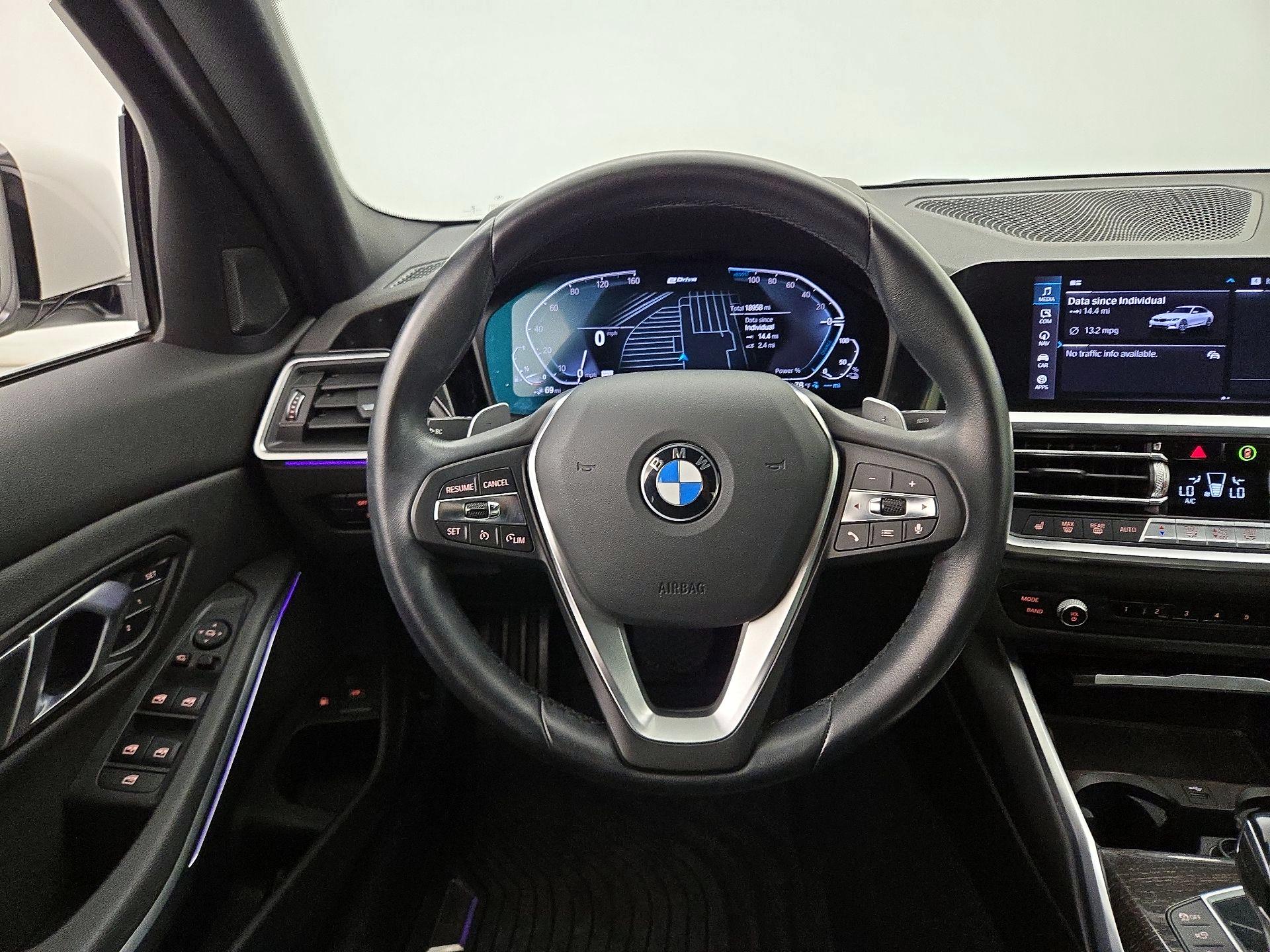 Thumbnail: 2021 BMW 3 Series - 10