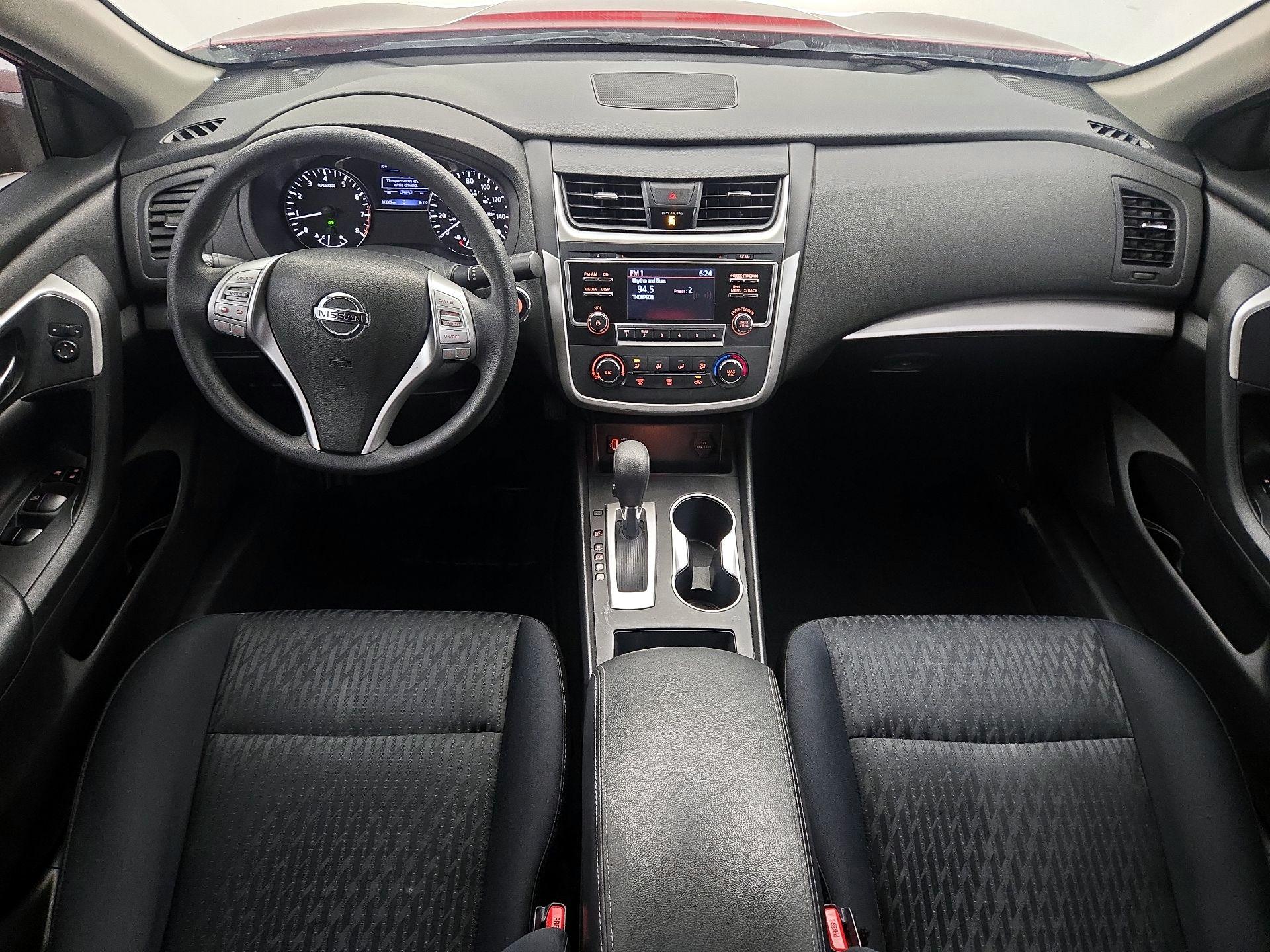 Thumbnail: 2018 Nissan Altima - 9