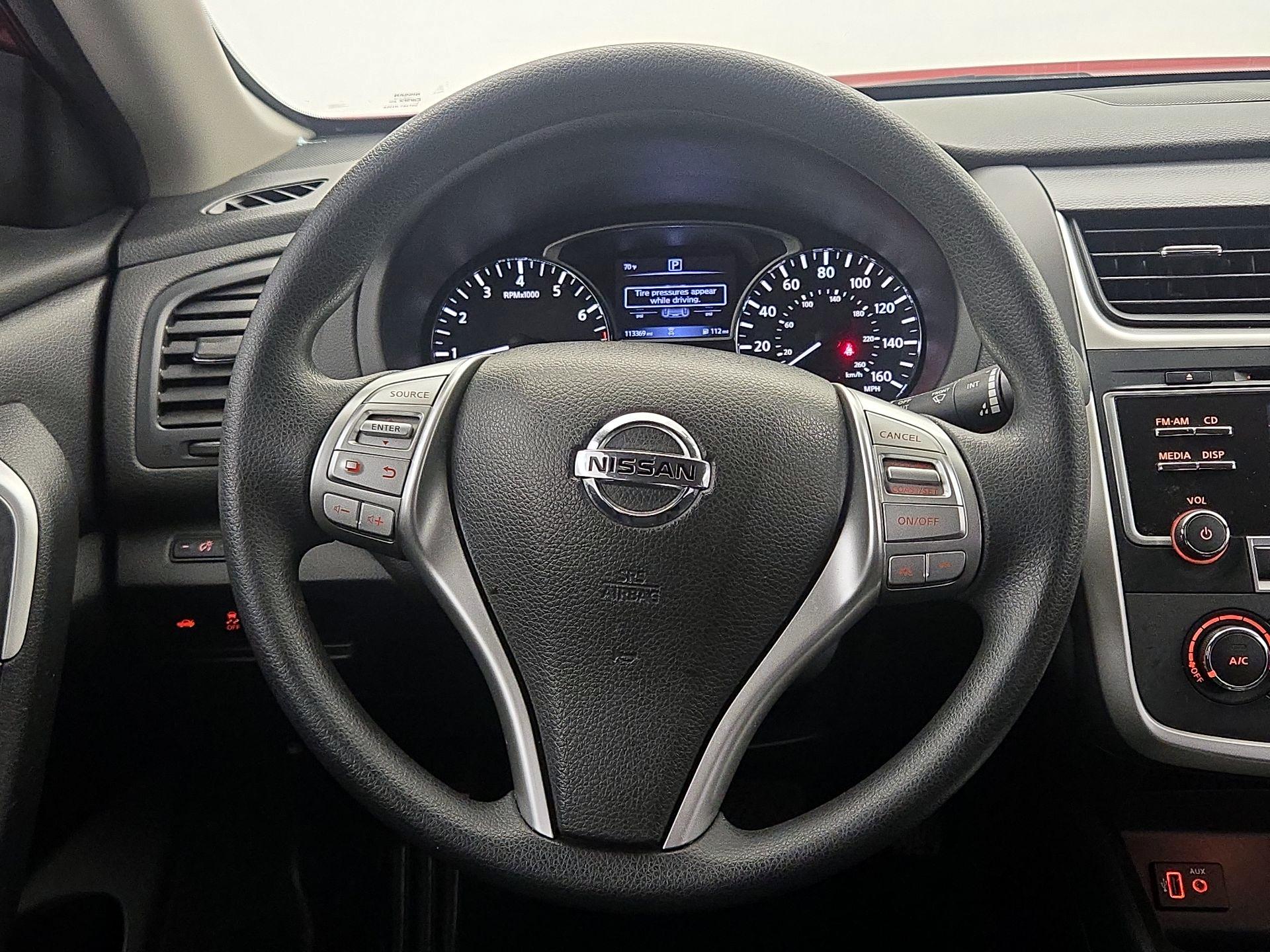 Thumbnail: 2018 Nissan Altima - 10