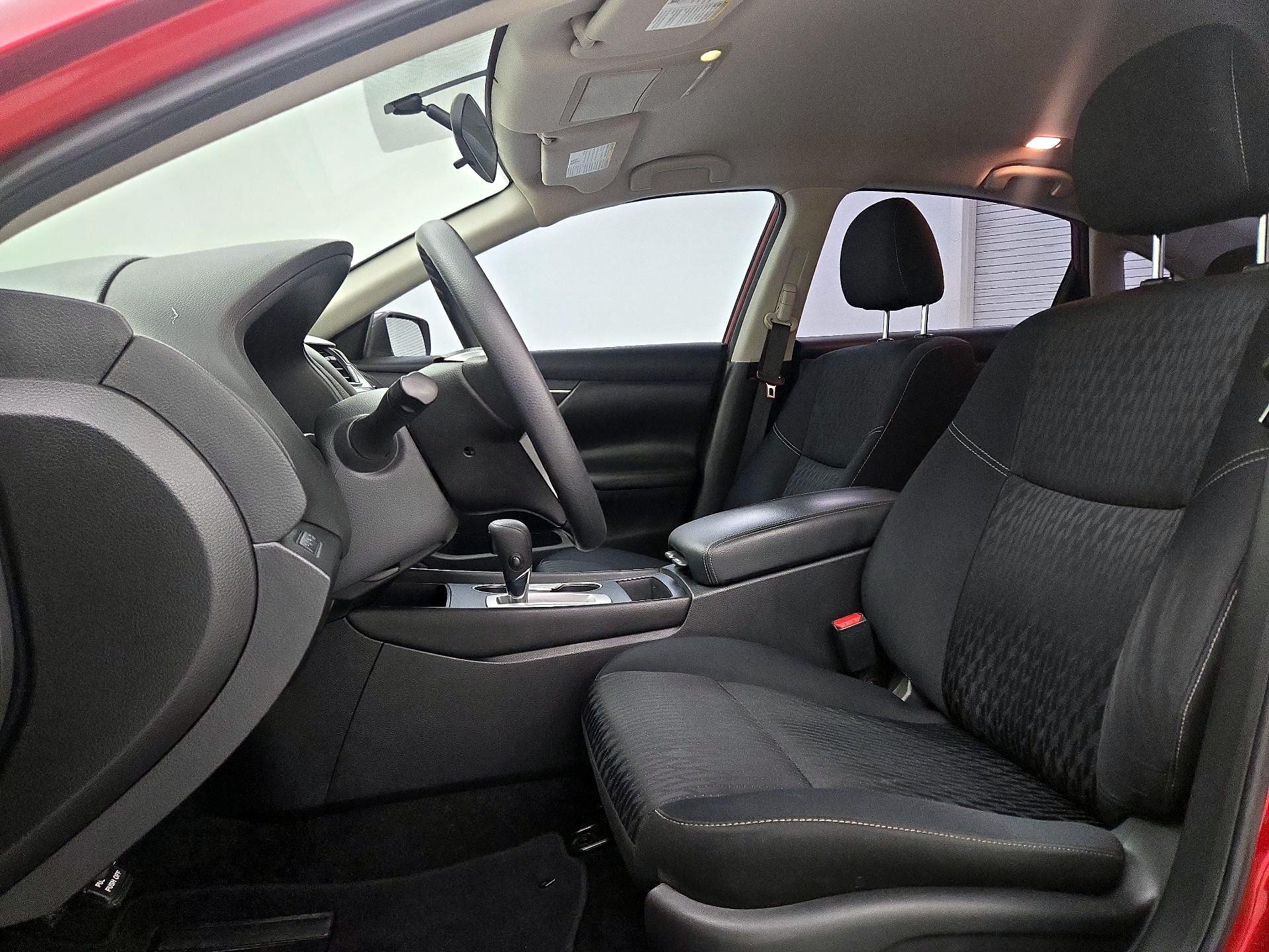 Thumbnail: 2018 Nissan Altima - 11