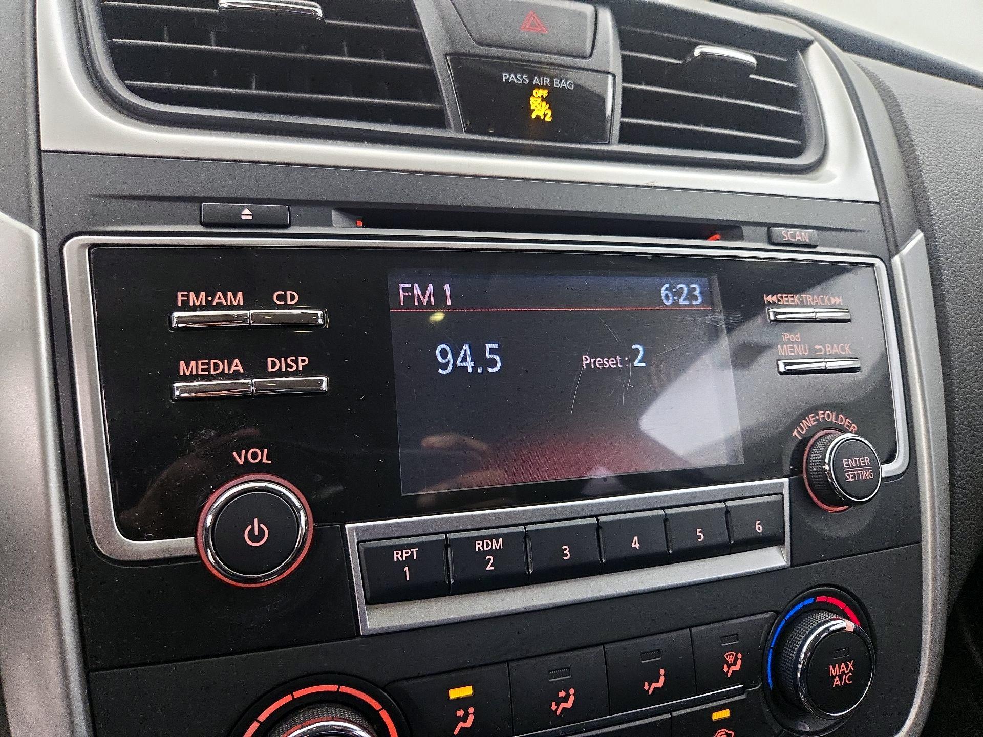 Thumbnail: 2018 Nissan Altima - 15