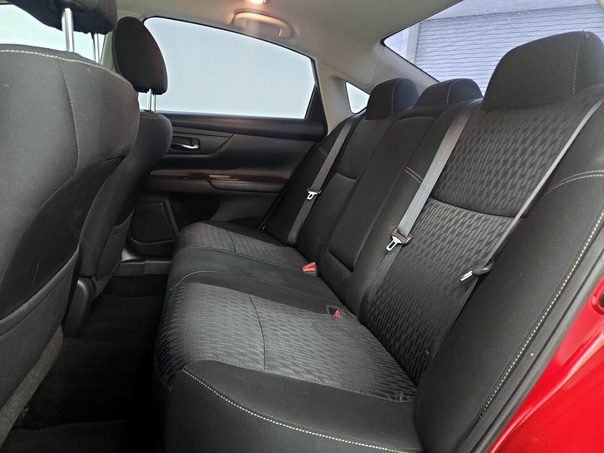 Thumbnail: 2018 Nissan Altima - 19