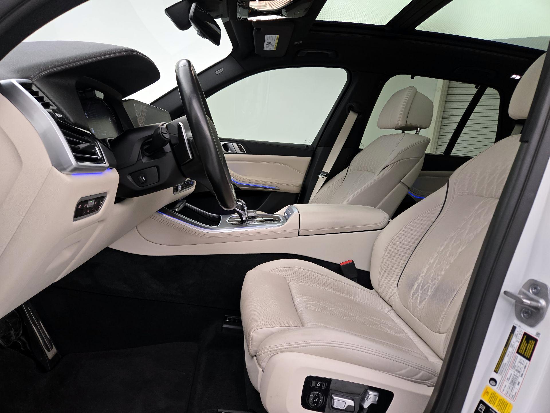 Thumbnail: 2021 BMW X5 - 11