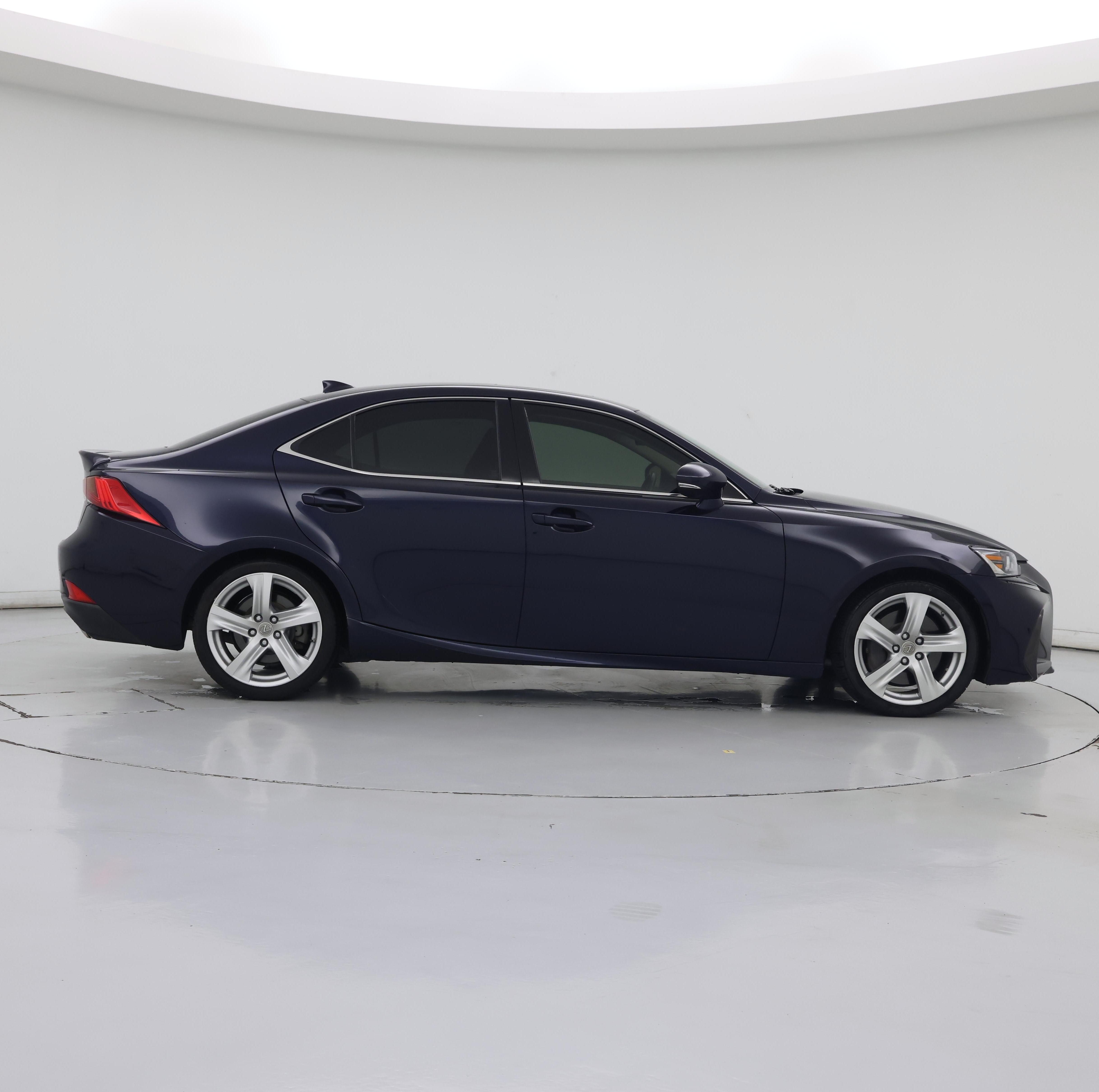 Thumbnail: 2017 Lexus IS - 7