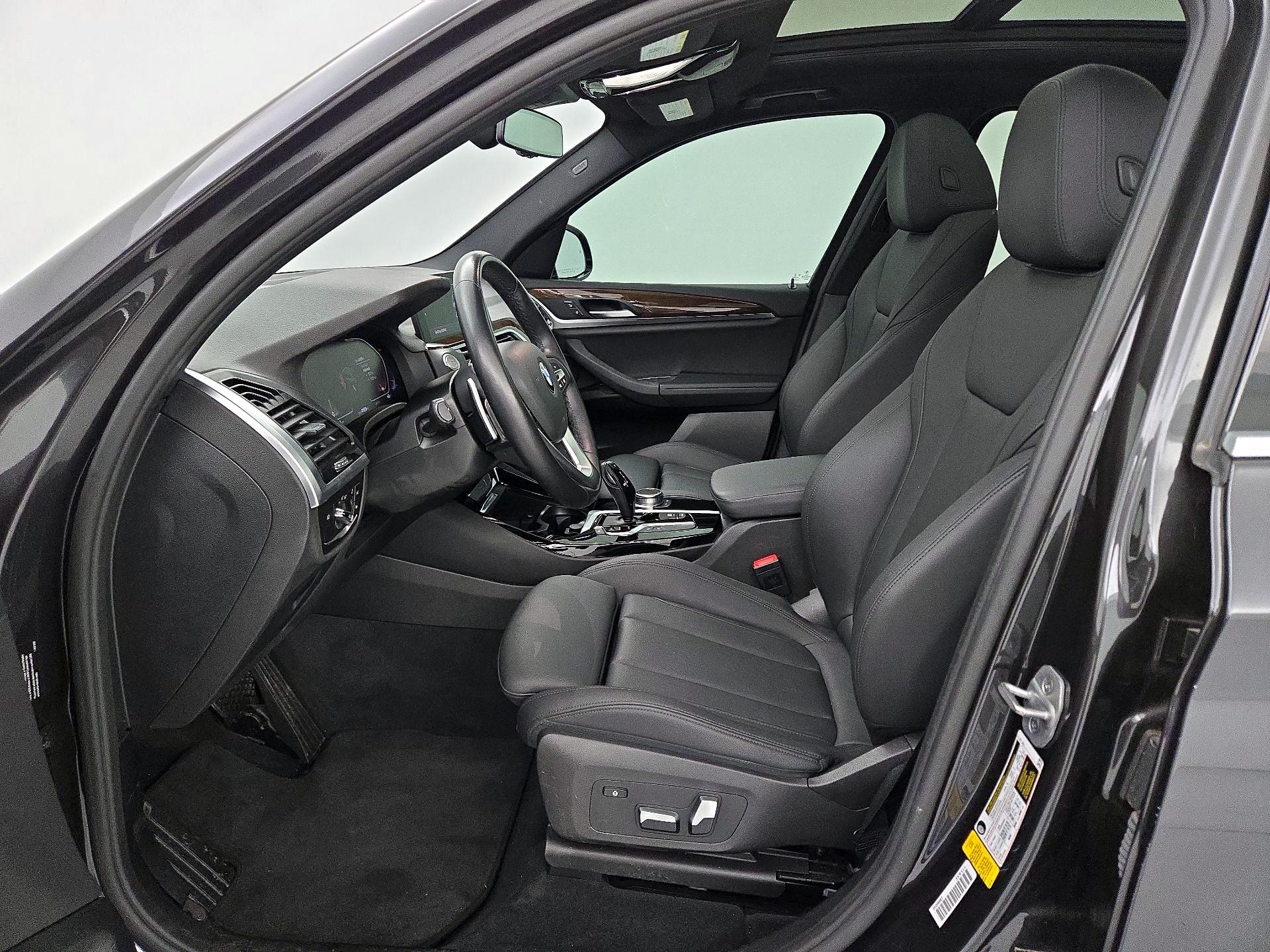 Thumbnail: 2021 BMW X3 - 11