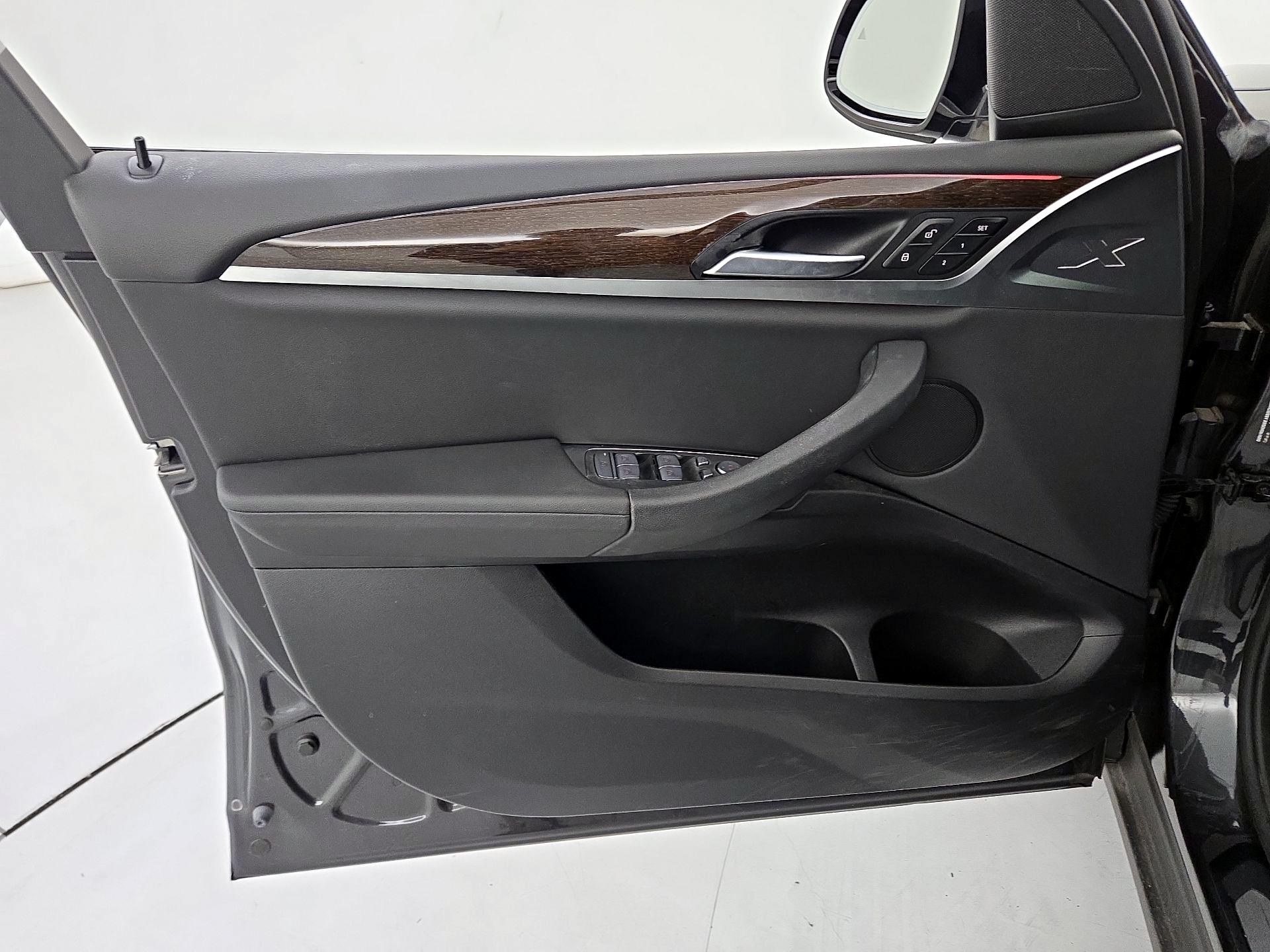 Thumbnail: 2021 BMW X3 - 12