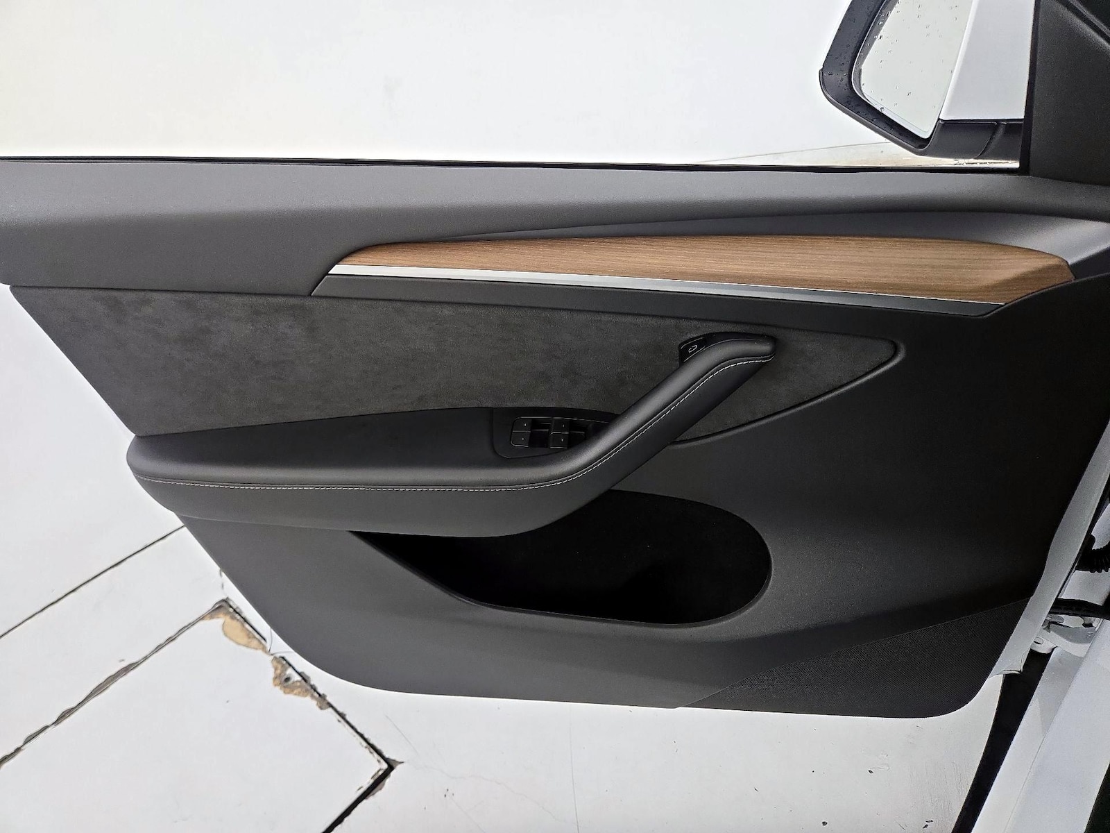 2023 Tesla Model Y Long Range - Photo 13