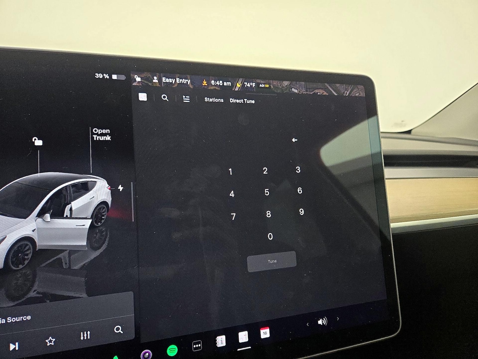 2023 Tesla Model Y Long Range - Photo 16