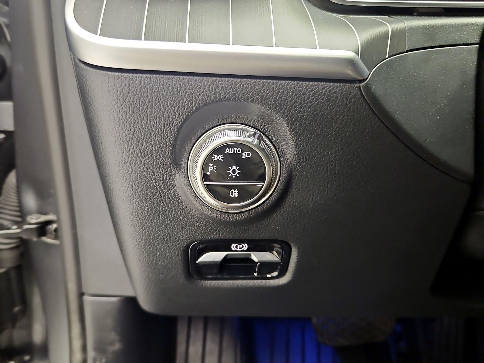 2024 Mercedes-Benz C-Class Sedan C 300 - Photo 14