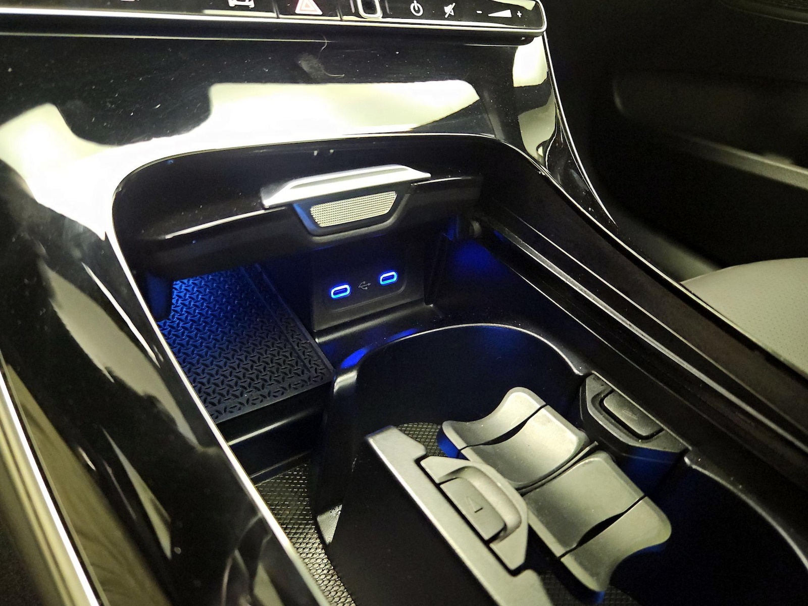 2024 Mercedes-Benz C-Class Sedan C 300 - Photo 20