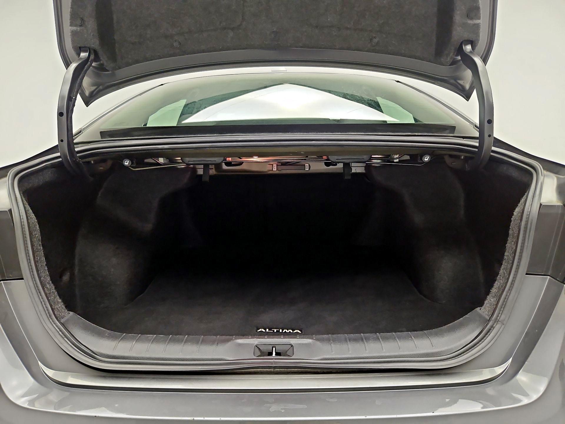 Thumbnail: 2024 Nissan Altima - 20