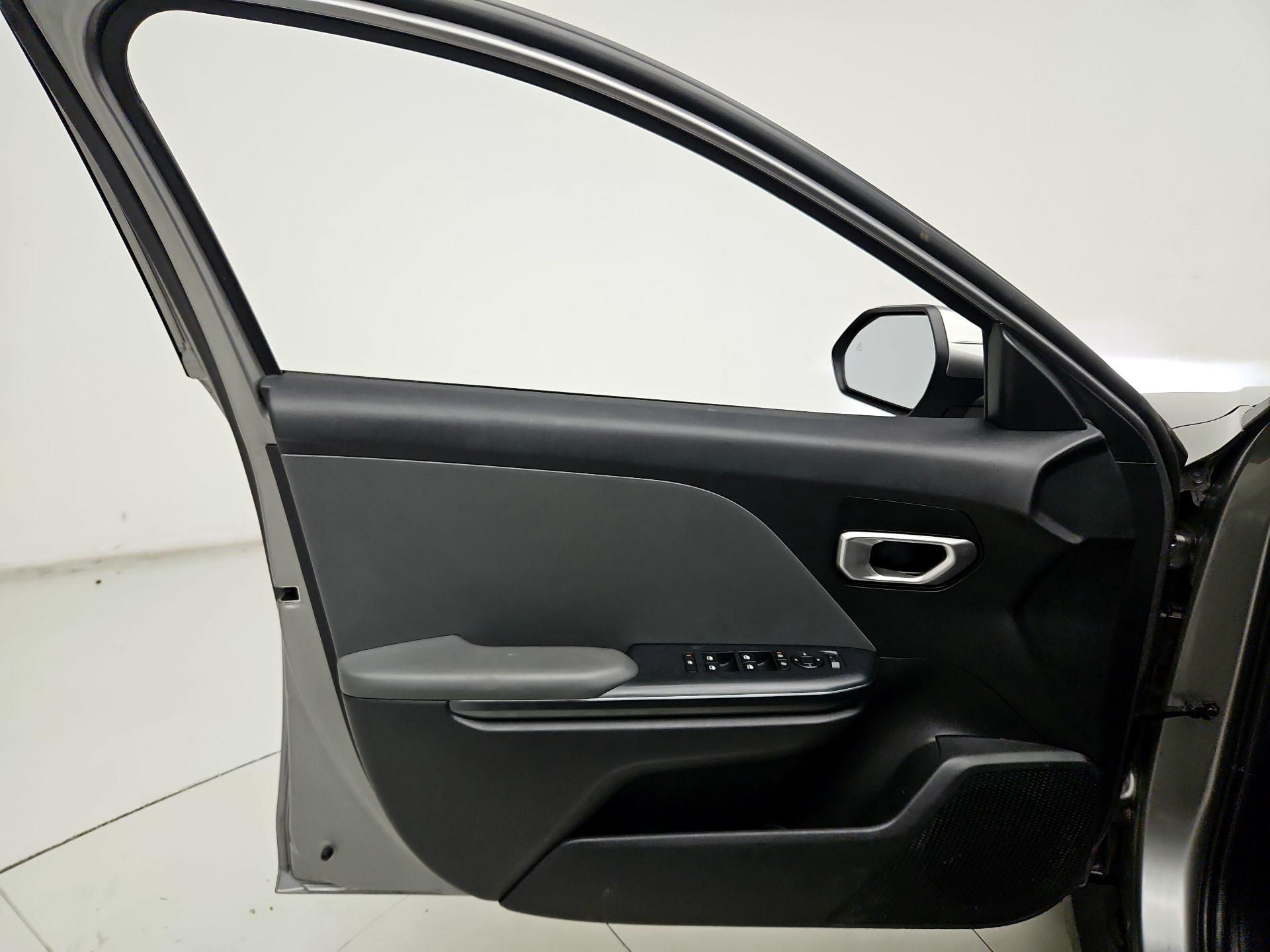 Thumbnail: 2025 Kia K4 - 12