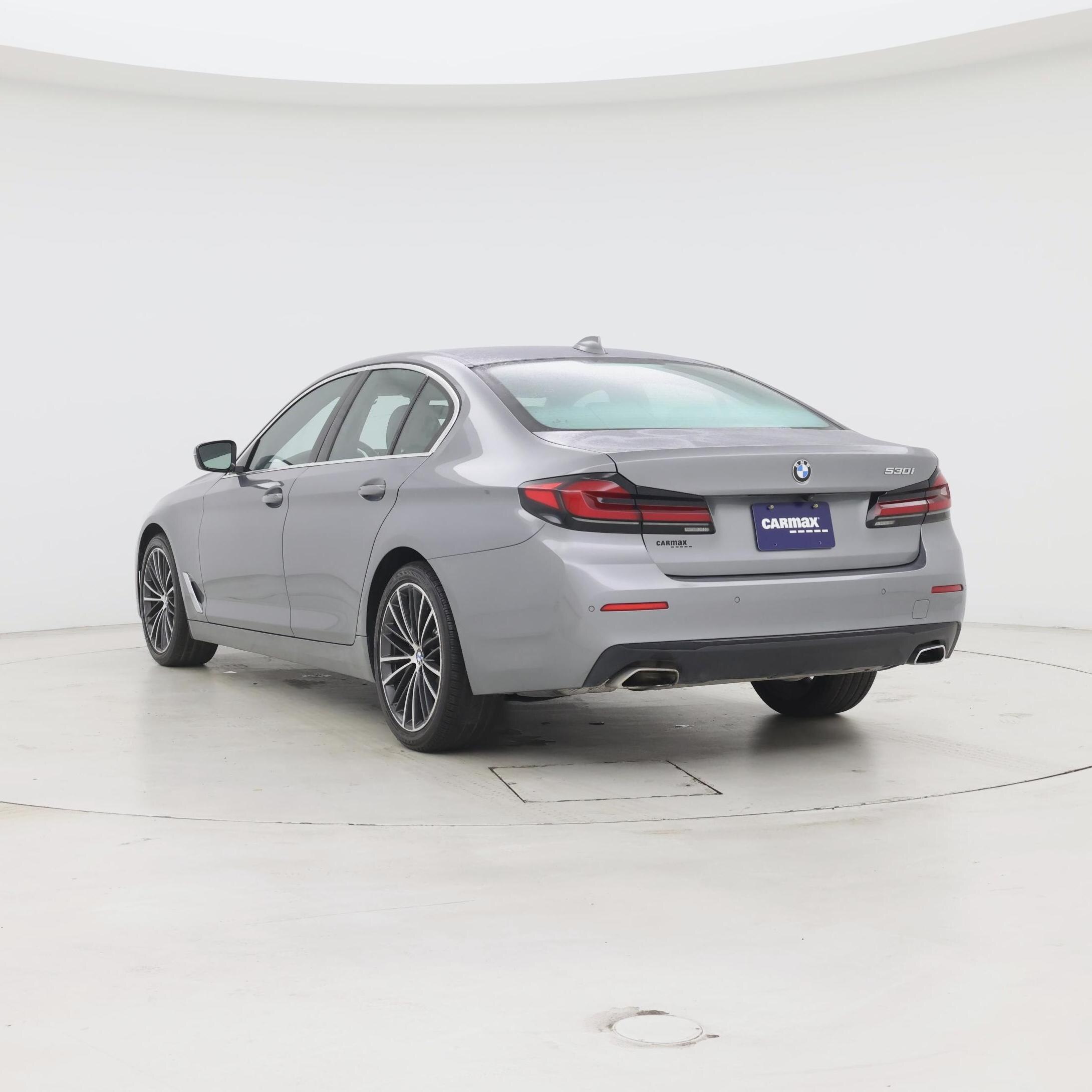 Thumbnail: 2023 BMW 5 Series - 2
