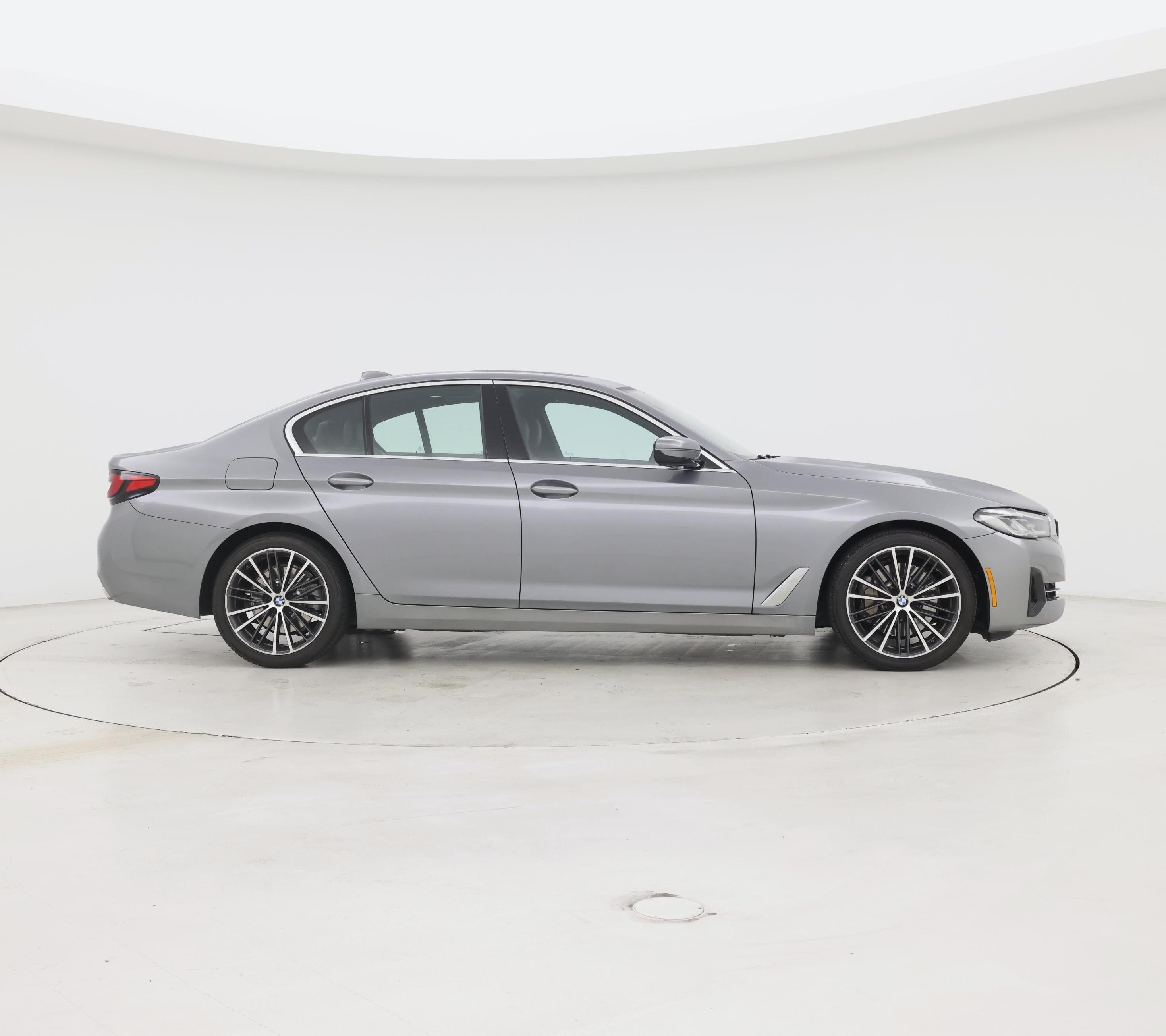Thumbnail: 2023 BMW 5 Series - 7