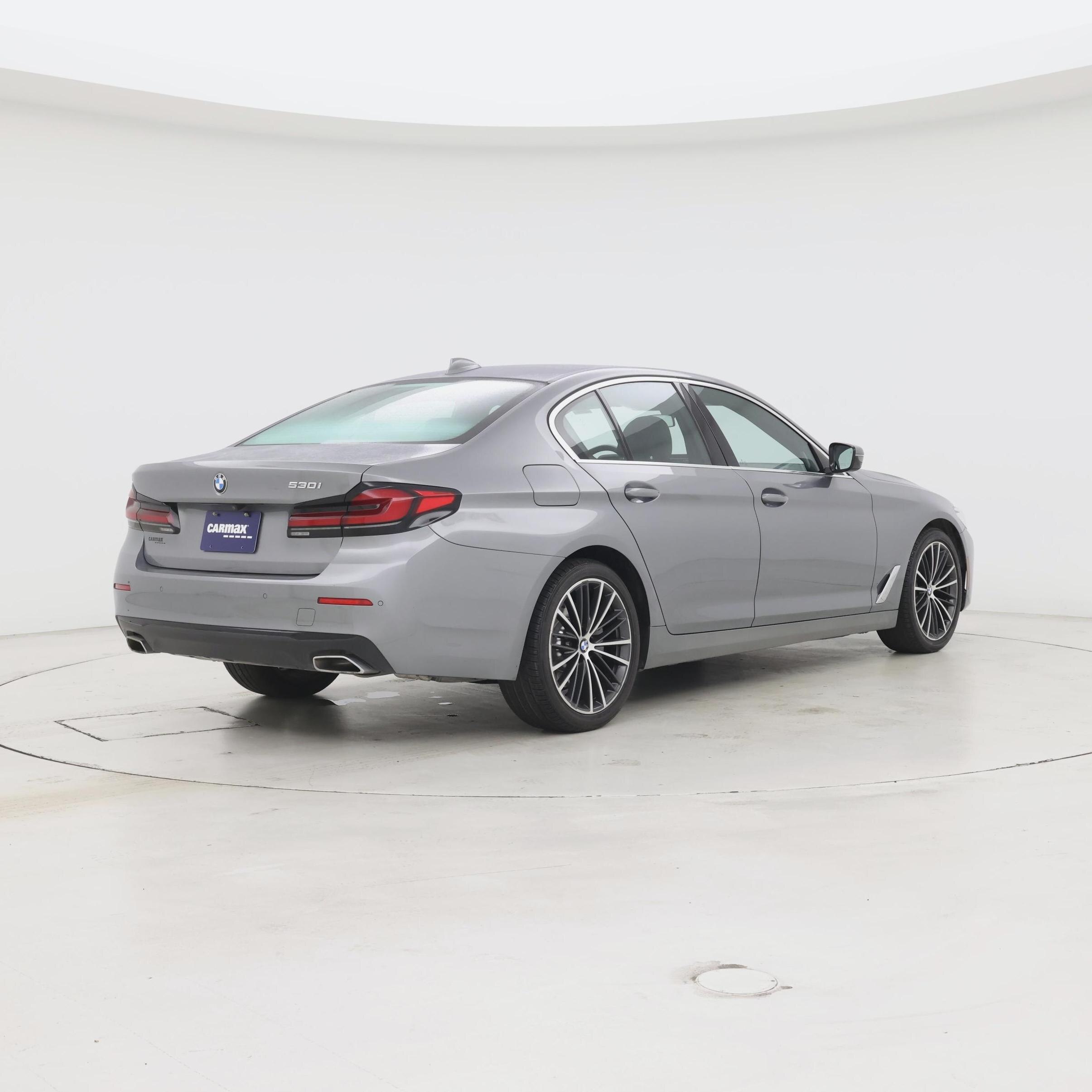 Thumbnail: 2023 BMW 5 Series - 8