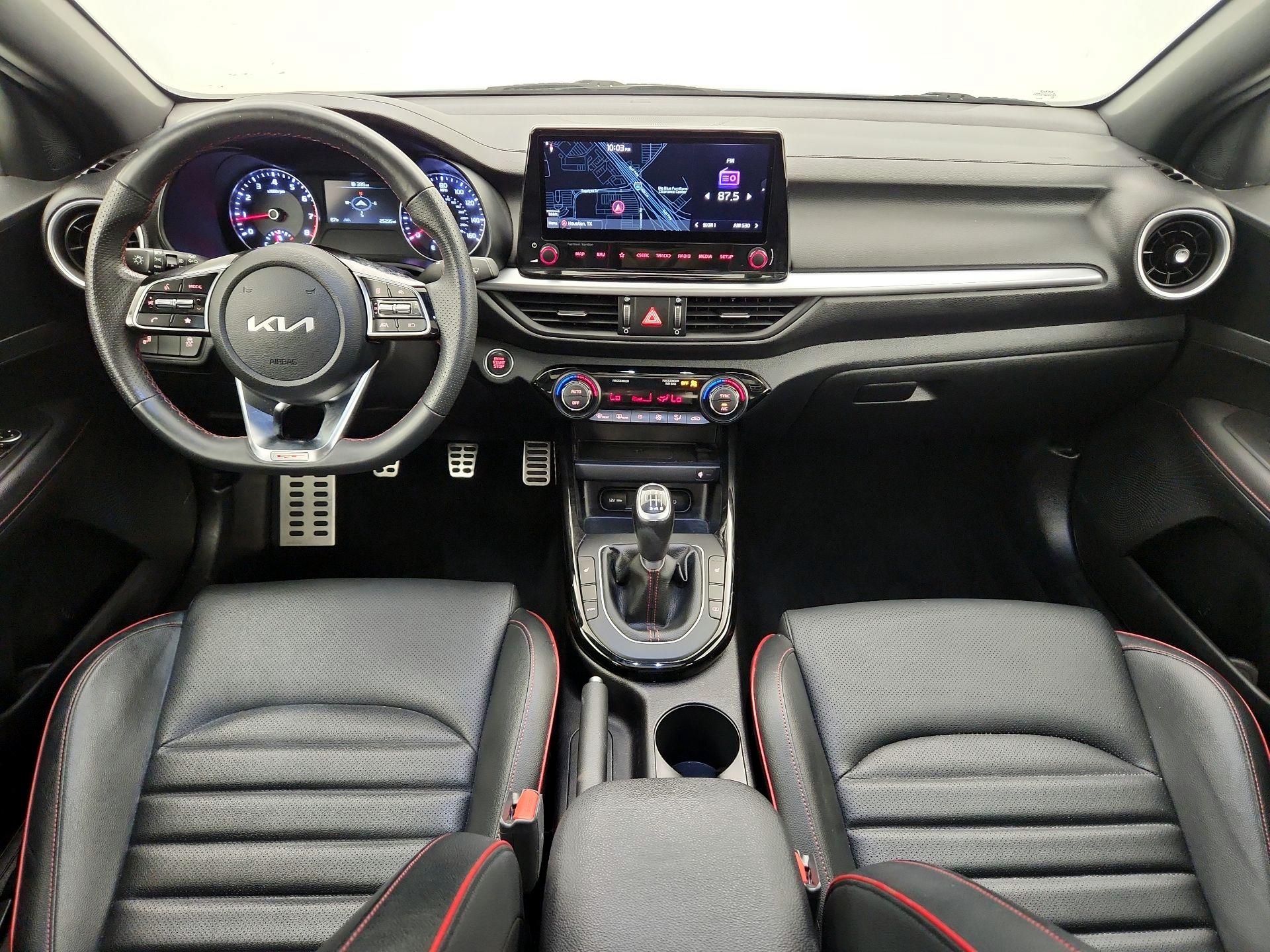 Thumbnail: 2022 Kia Forte - 9