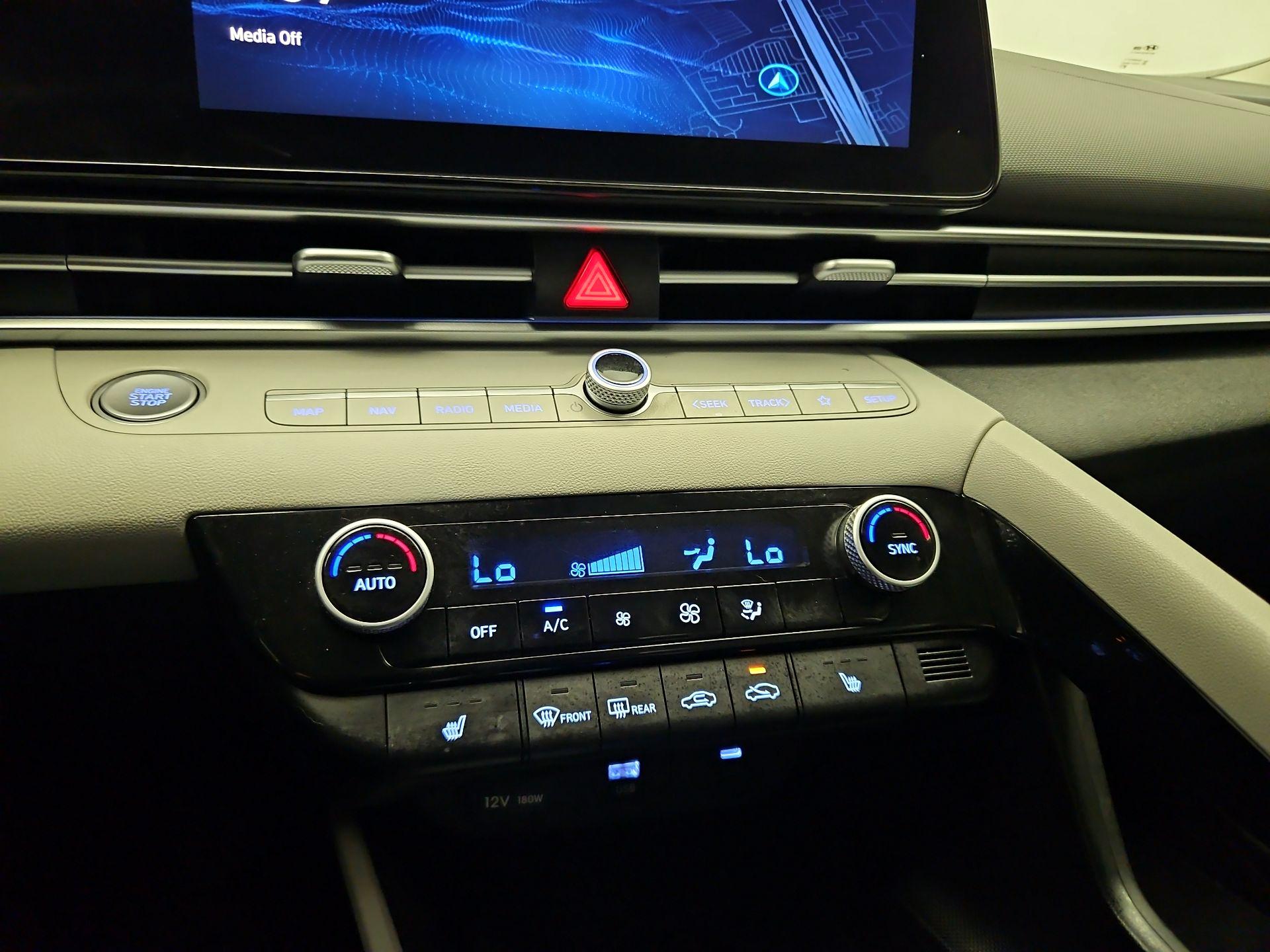 Thumbnail: 2025 Hyundai Elantra - 16
