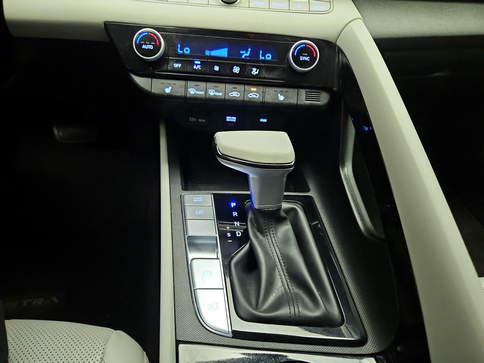 Thumbnail: 2025 Hyundai Elantra - 17