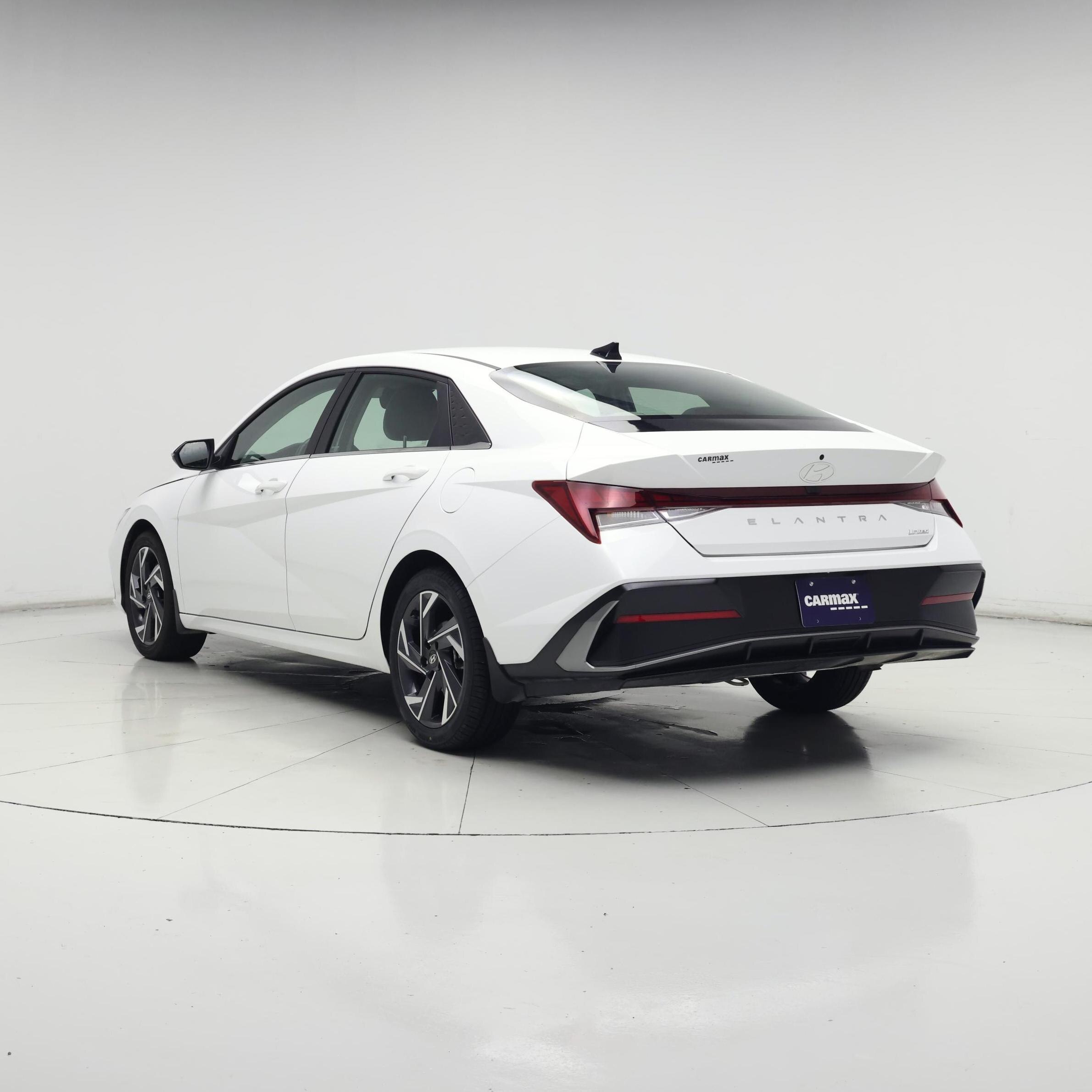Thumbnail: 2025 Hyundai Elantra - 2