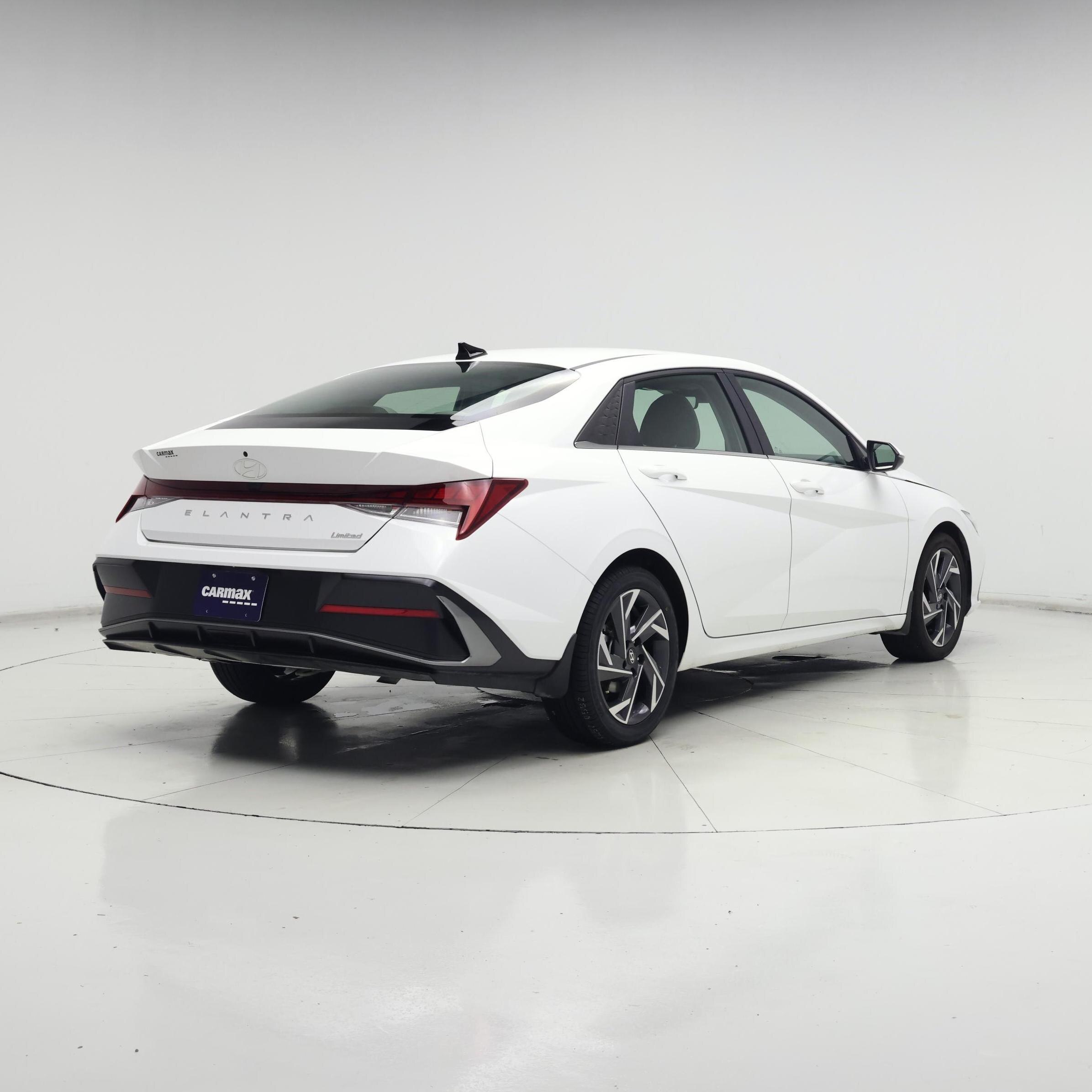 Thumbnail: 2025 Hyundai Elantra - 8