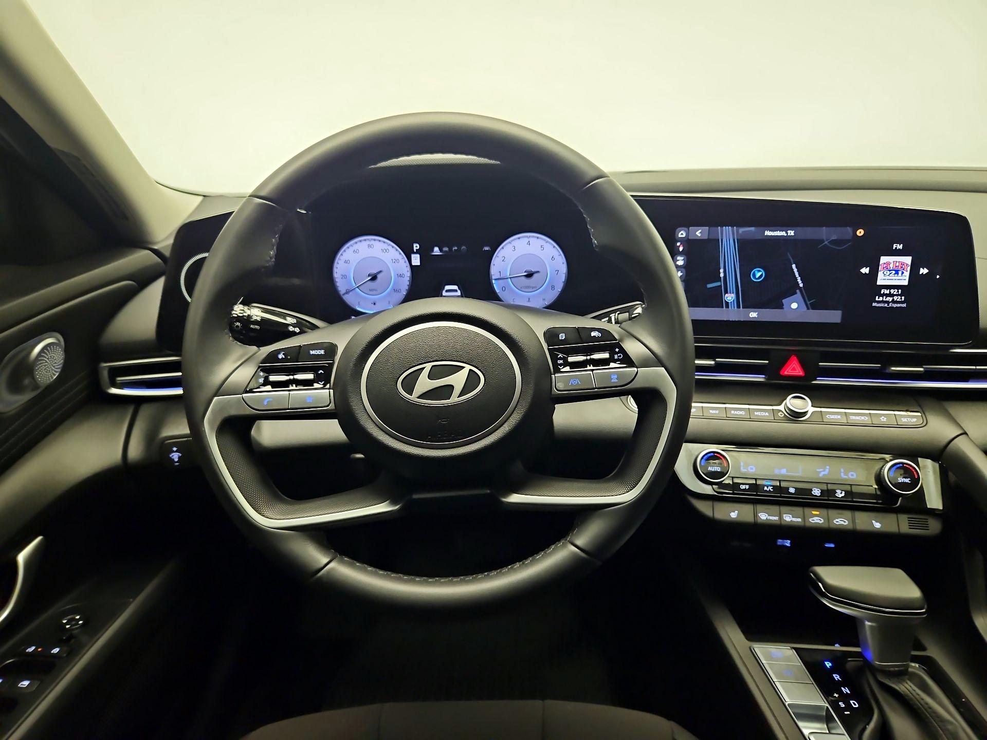 Thumbnail: 2024 Hyundai Elantra - 10