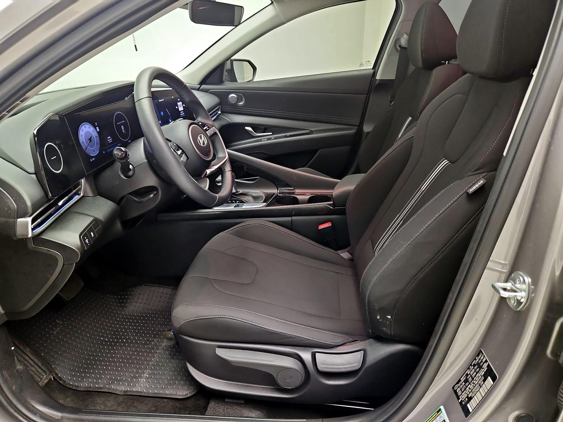 Thumbnail: 2024 Hyundai Elantra - 11