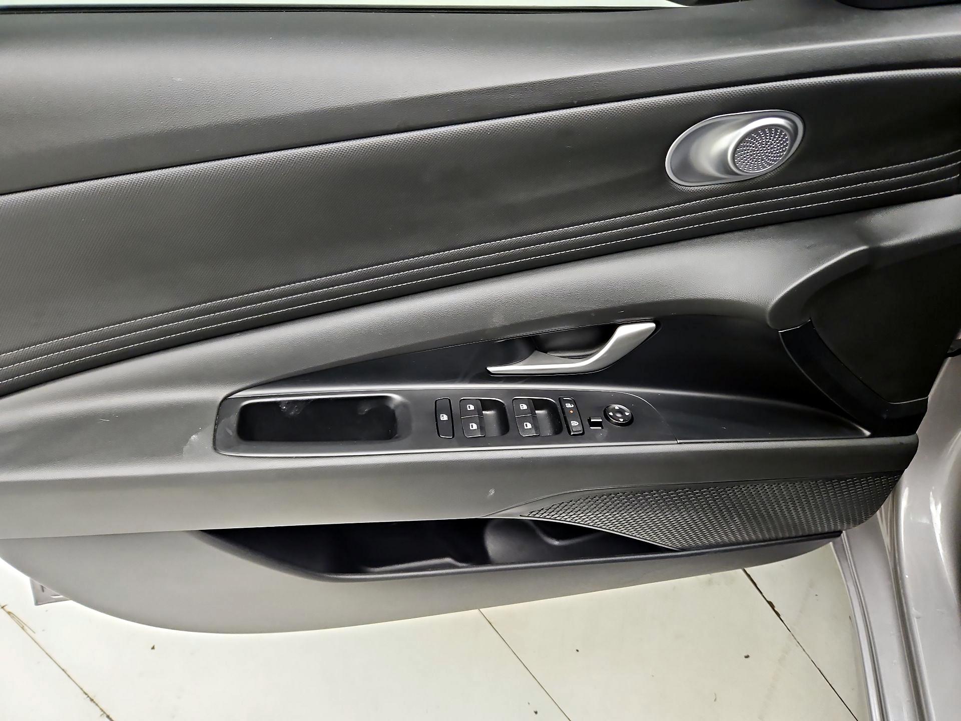 Thumbnail: 2024 Hyundai Elantra - 12