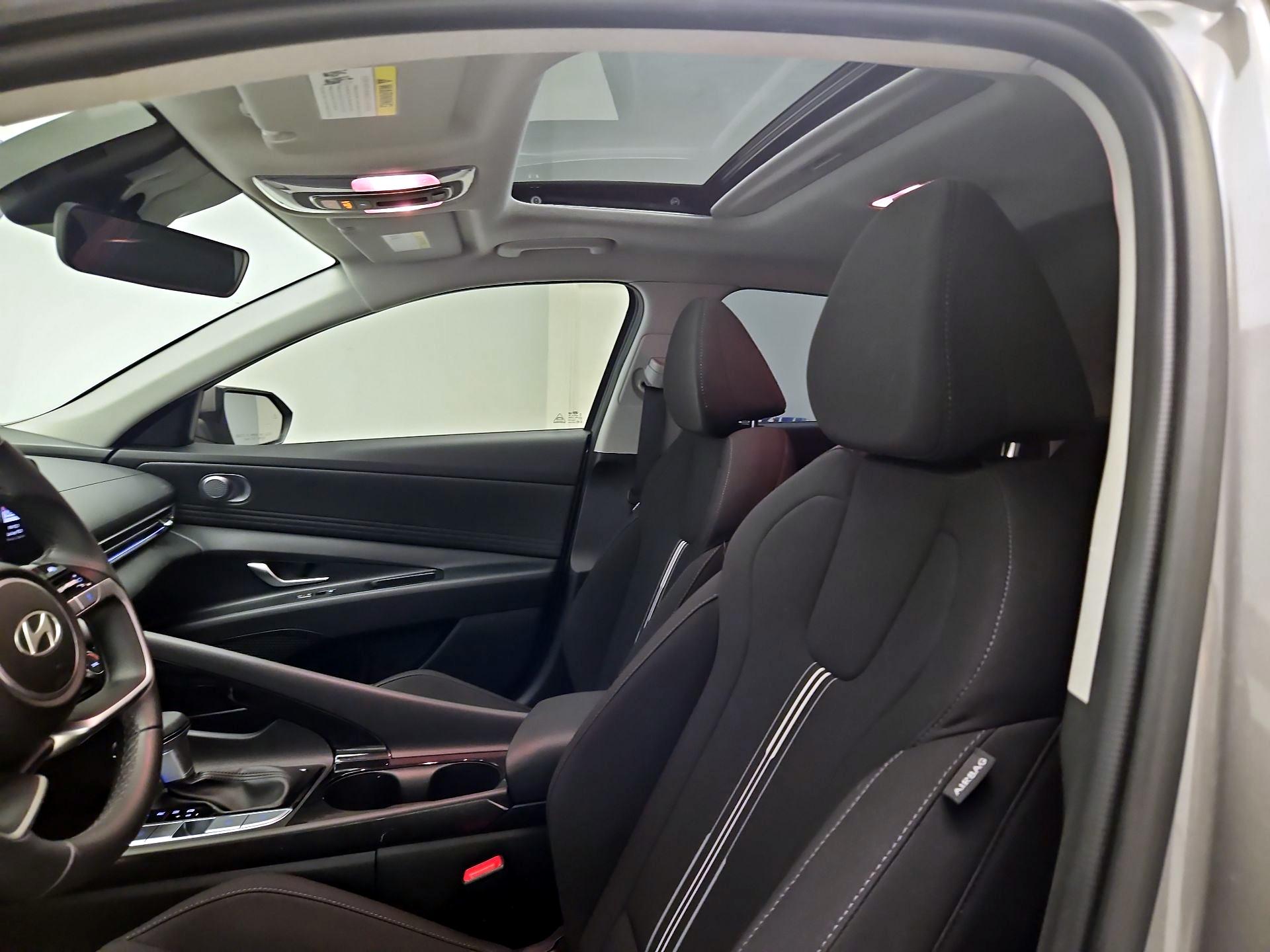 Thumbnail: 2024 Hyundai Elantra - 20