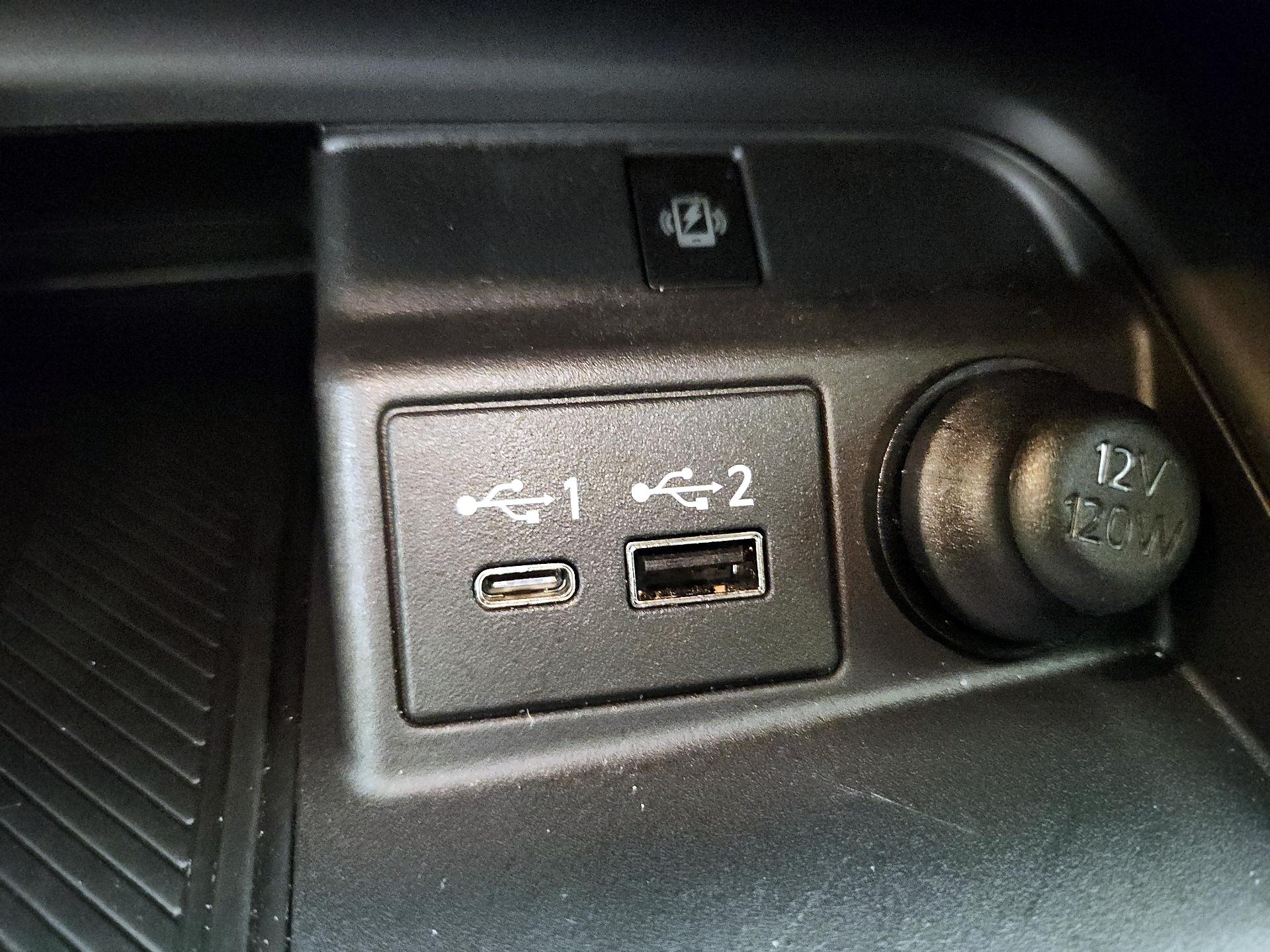 Thumbnail: 2023 INFINITI QX50 - 18