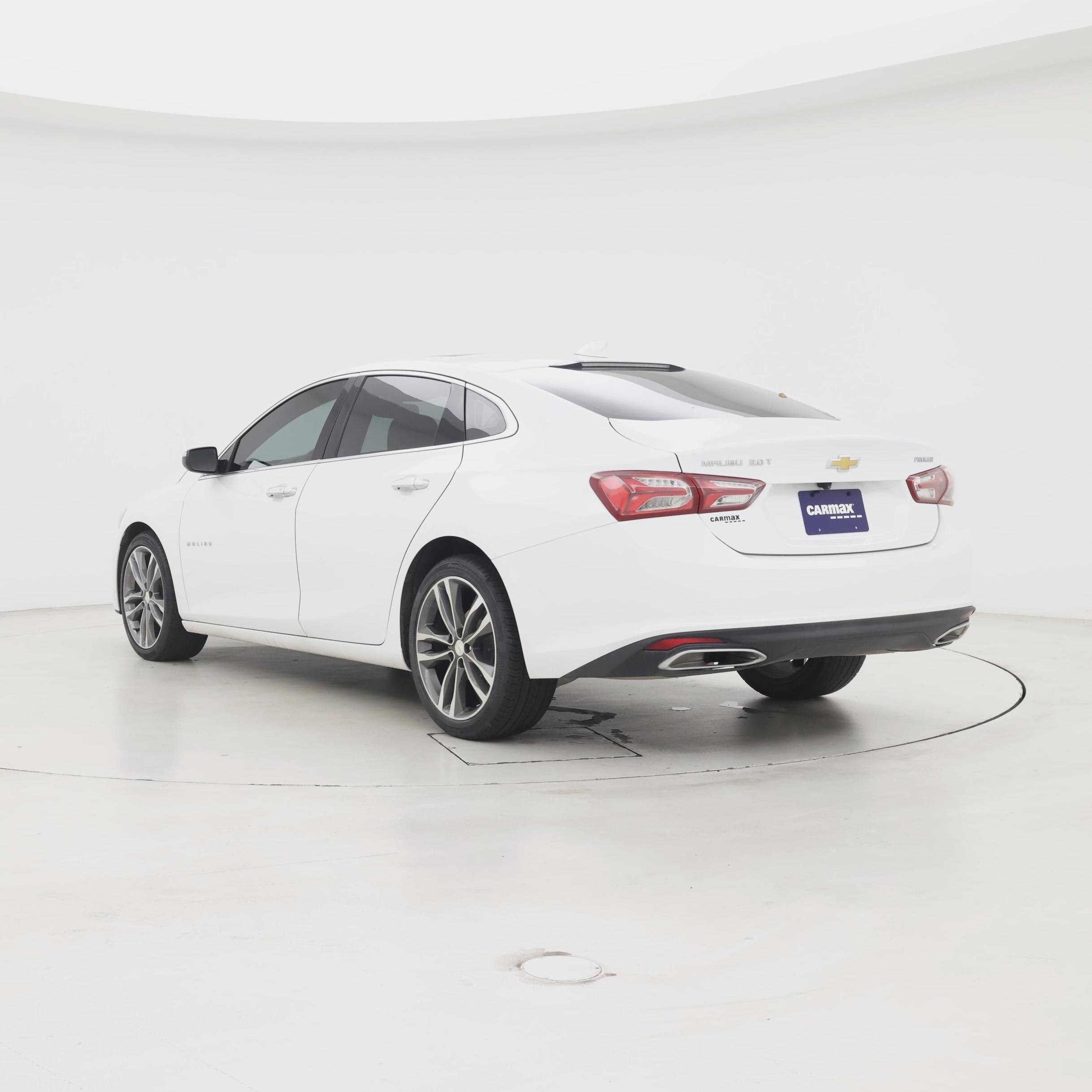 Thumbnail: 2022 Chevrolet Malibu - 2