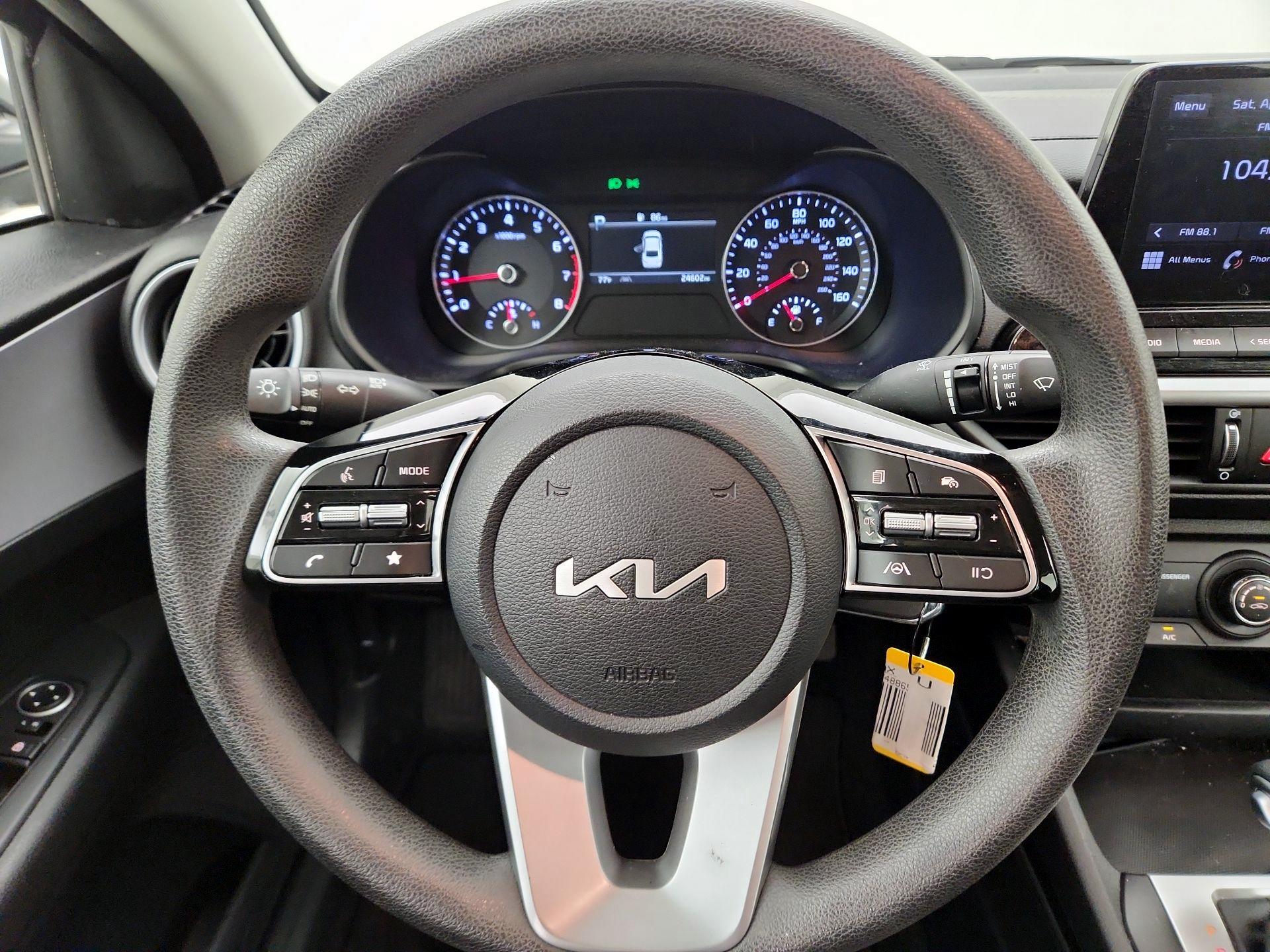 Thumbnail: 2024 Kia Forte - 10