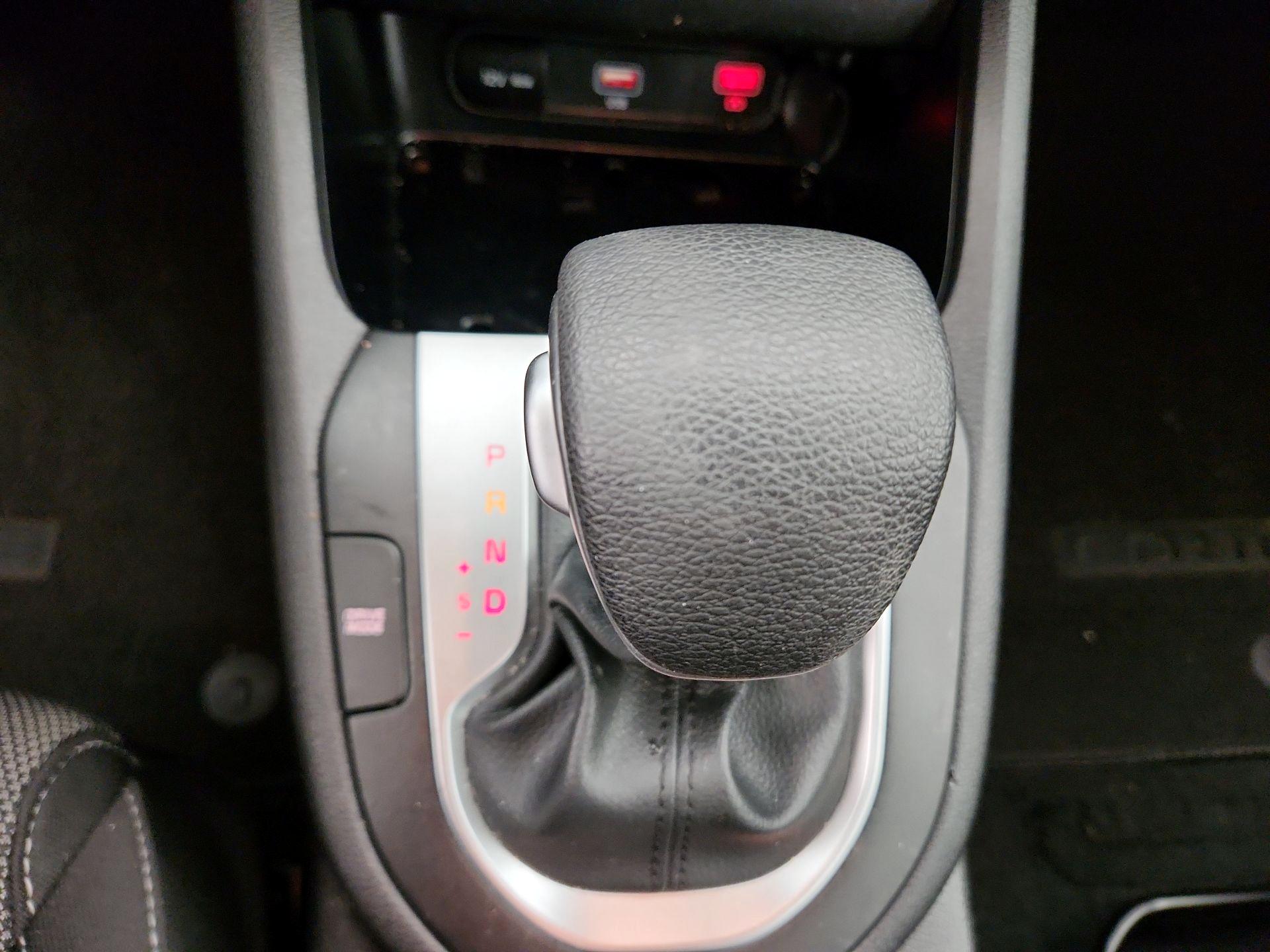 Thumbnail: 2024 Kia Forte - 17