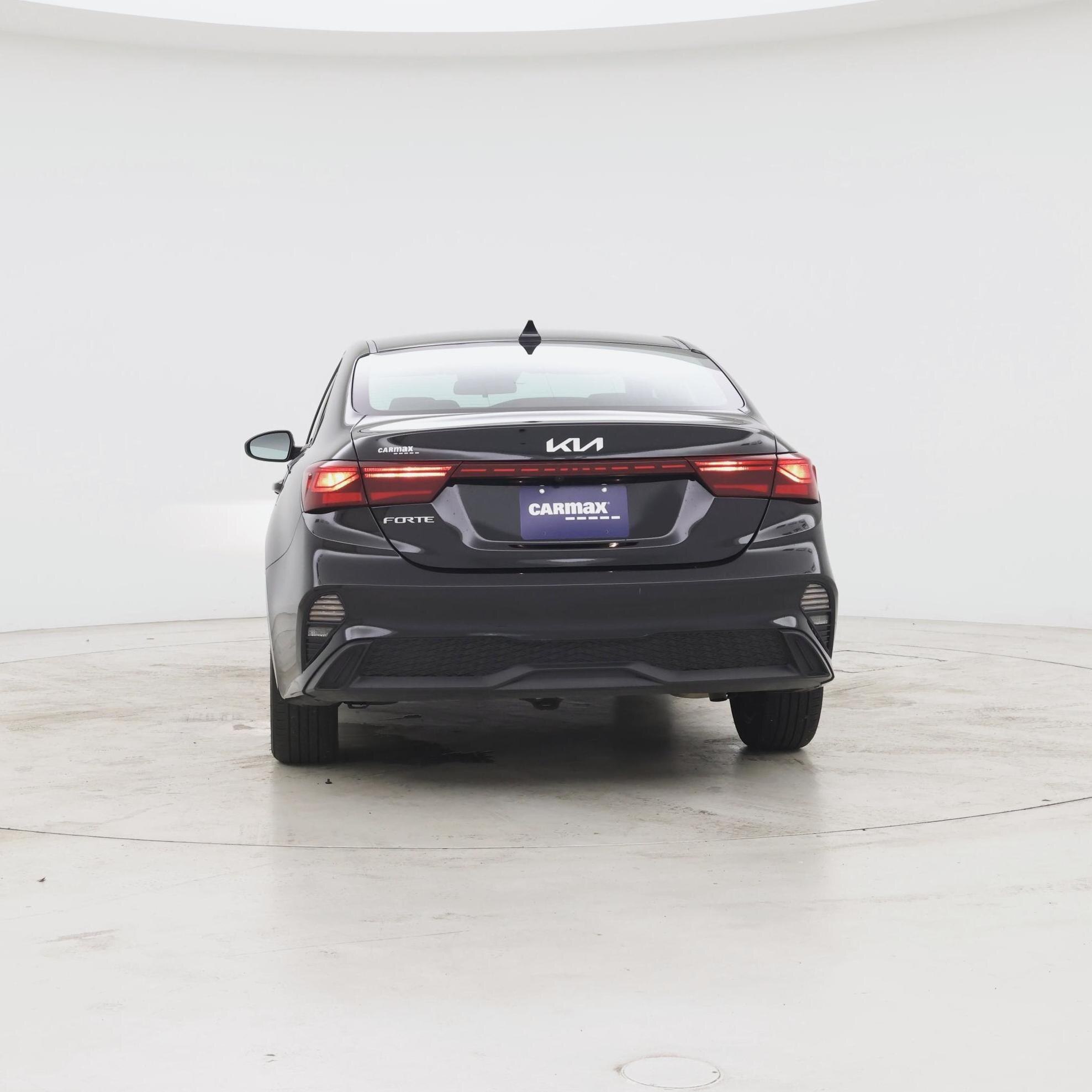 Thumbnail: 2024 Kia Forte - 6