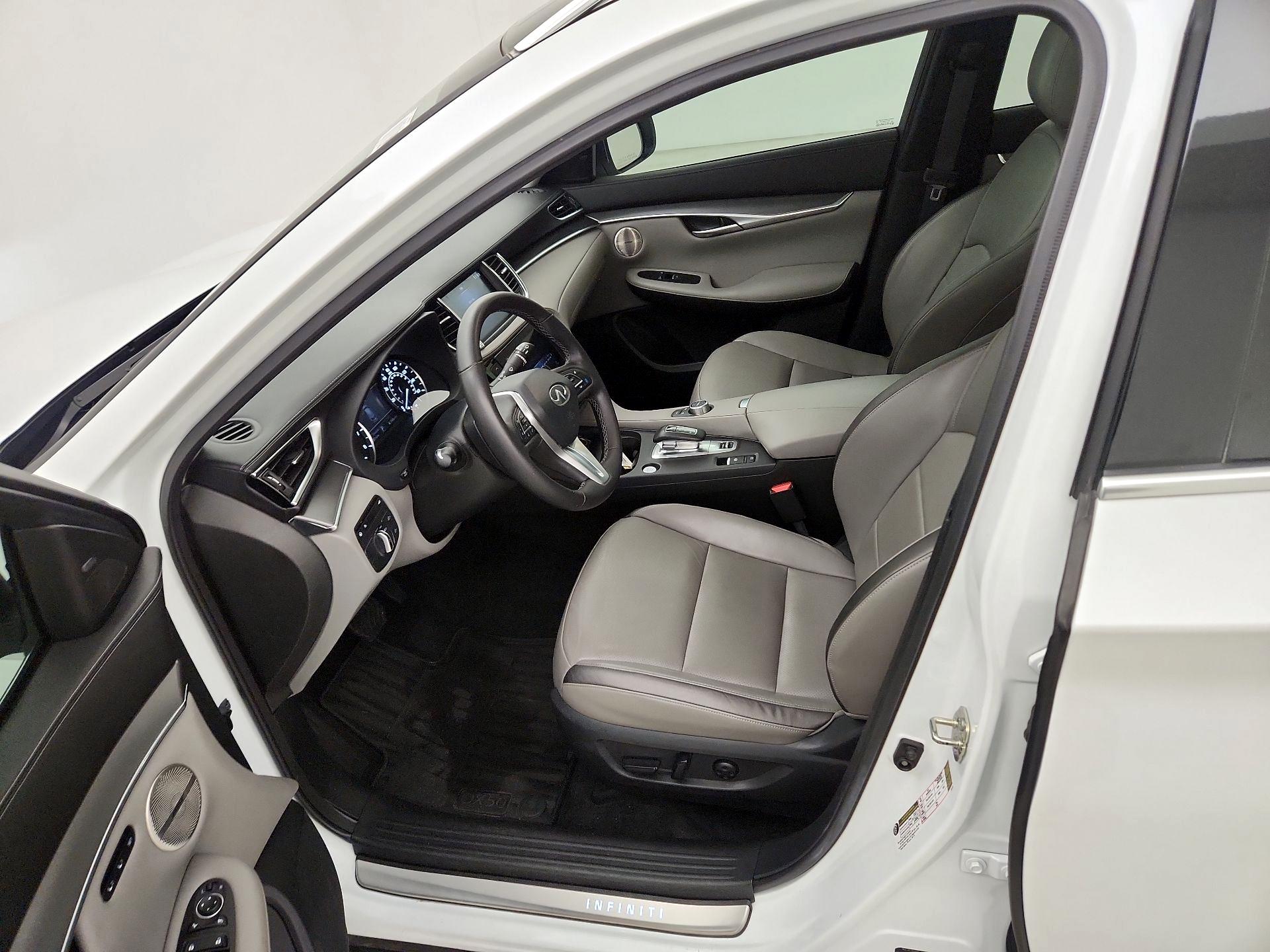 Thumbnail: 2024 INFINITI QX50 - 11